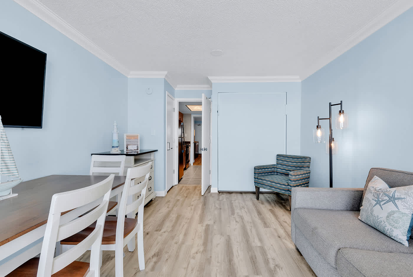 Coral Beach Getaway Oceanfront Pools Lazy River | Photo 3