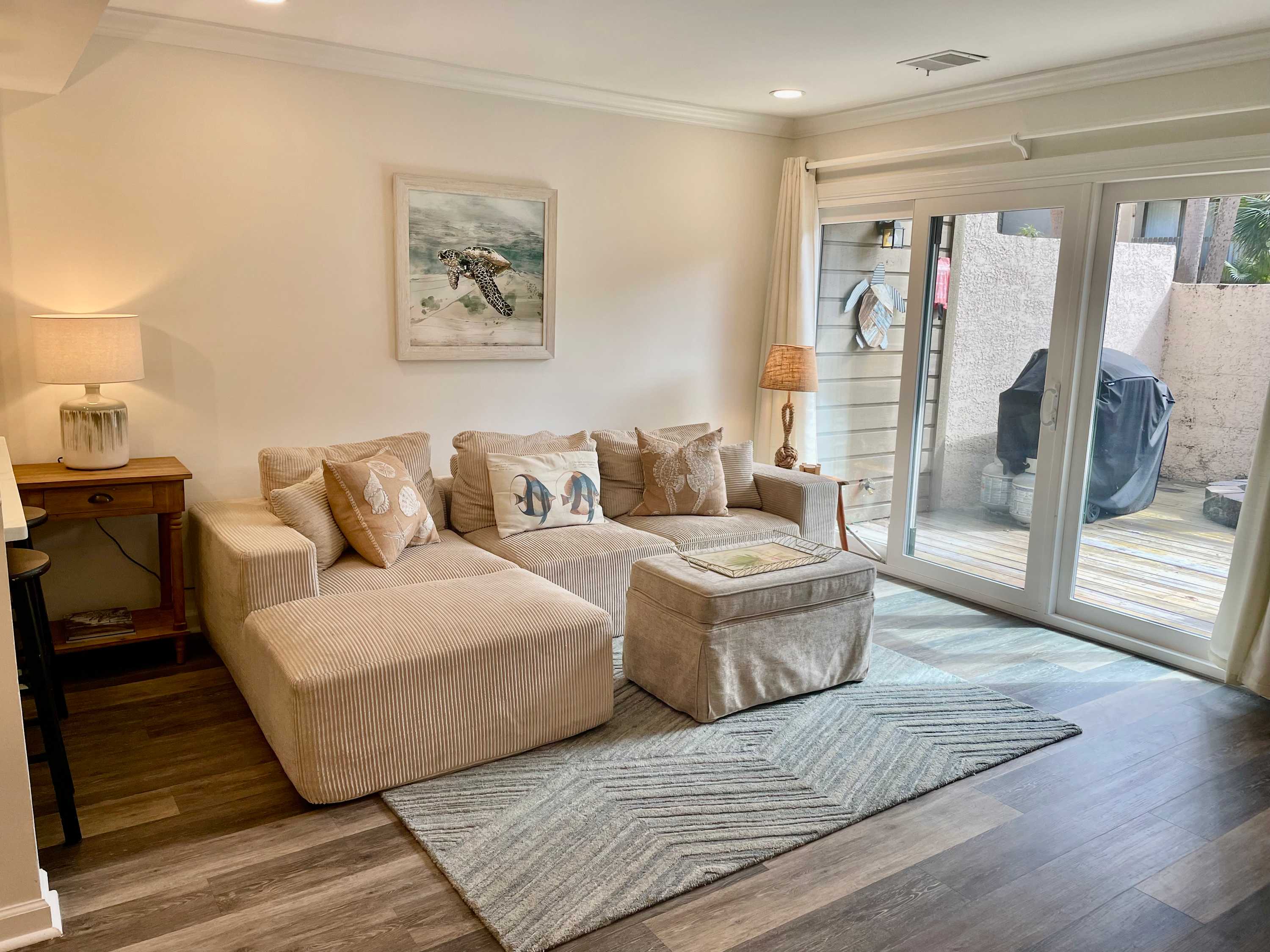 Fresh Modern Villa by the Sea Beach Club Getaway