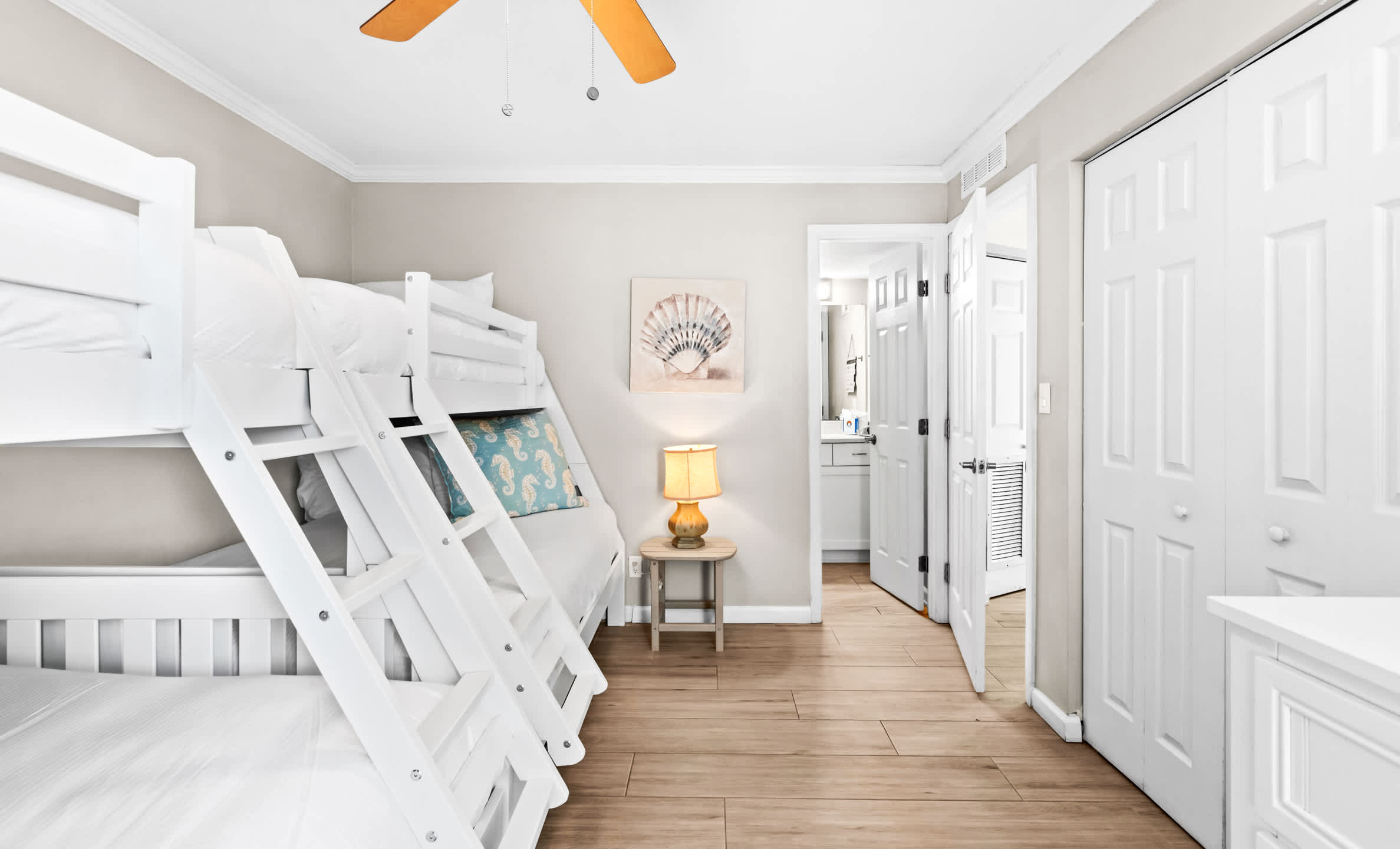 Emerald Towers 0206 24