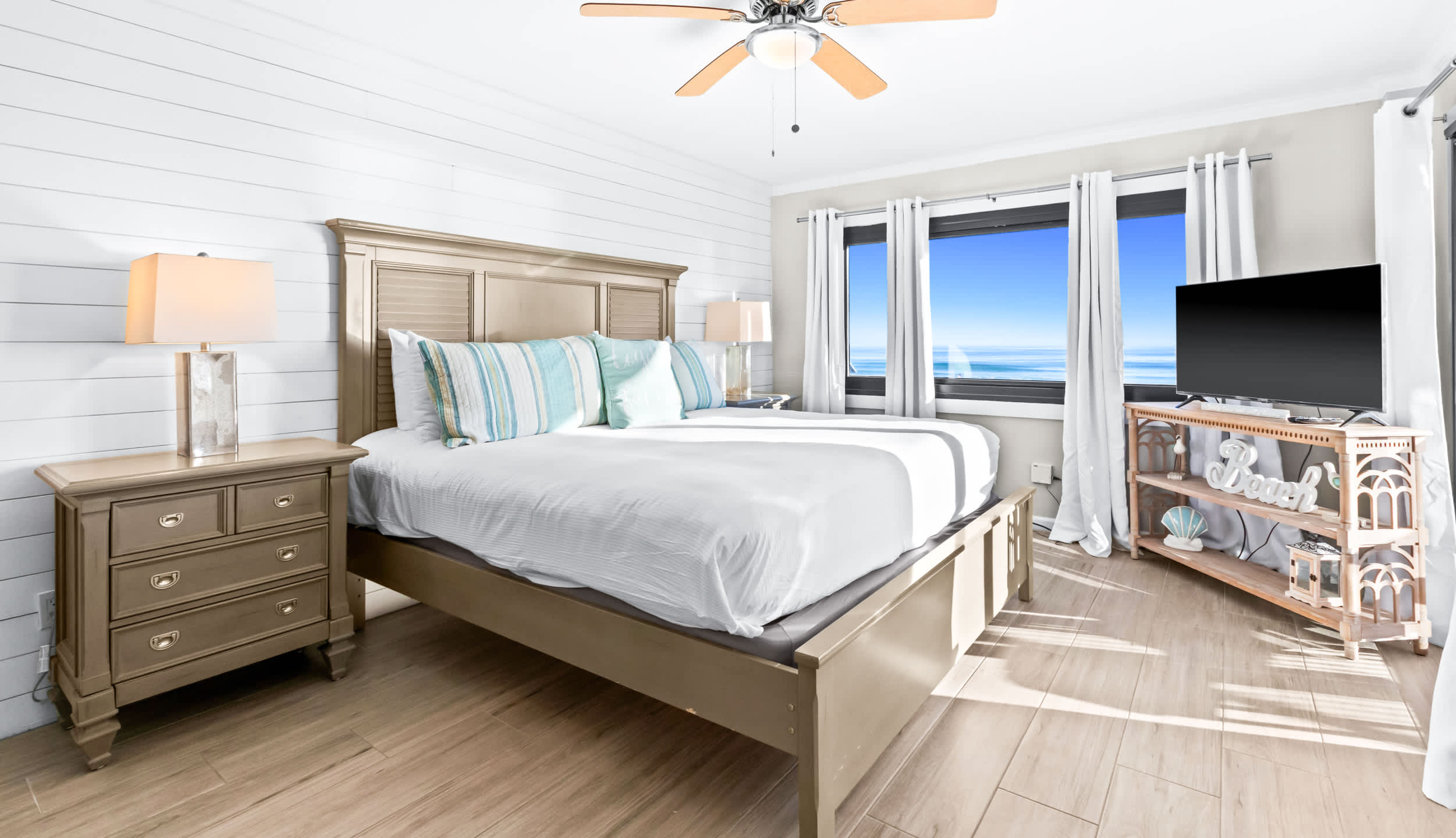 Emerald Towers 0206 28