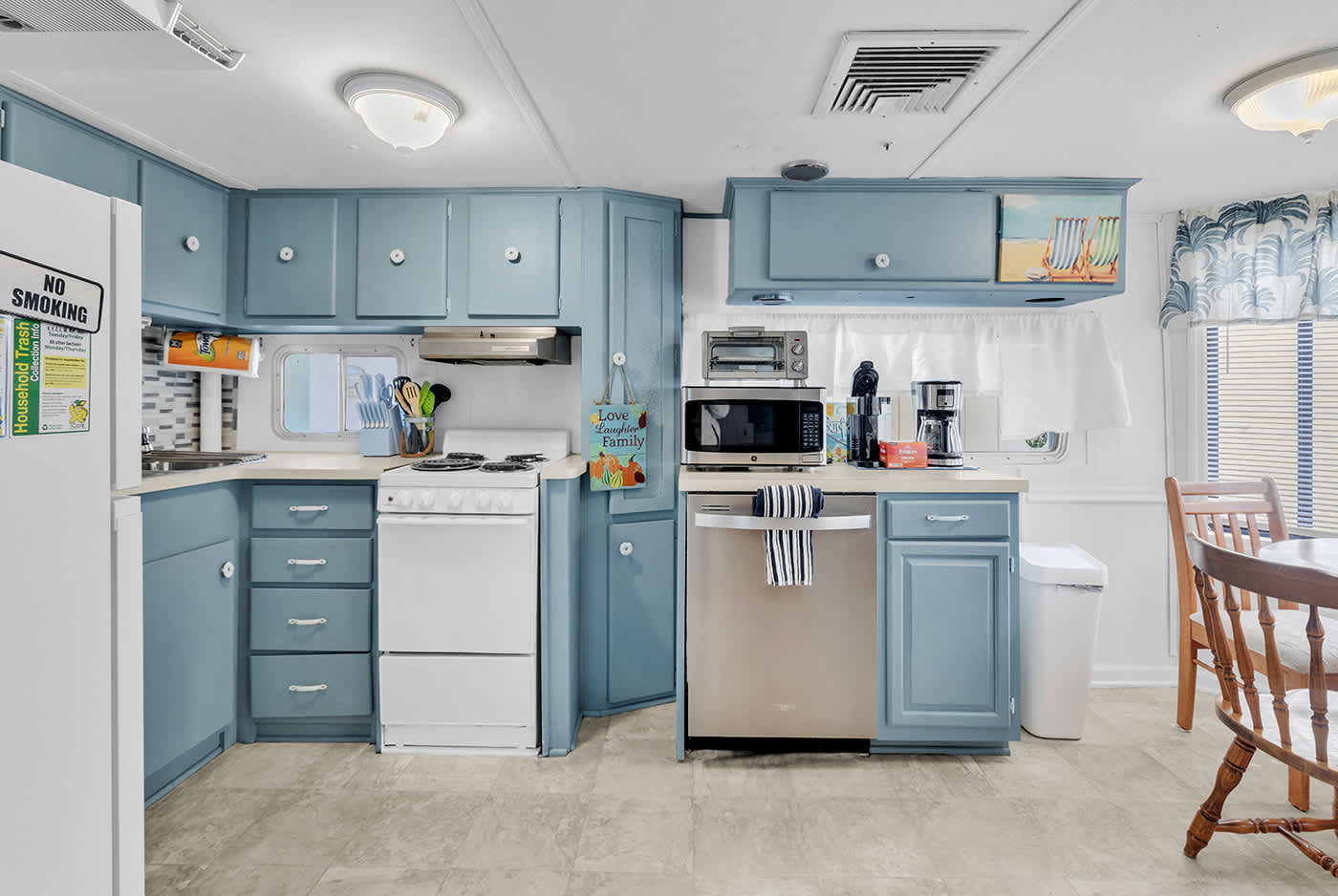 Ocean Lakes Comfy Cottage Steps to Beach Waterpark | Photo 3