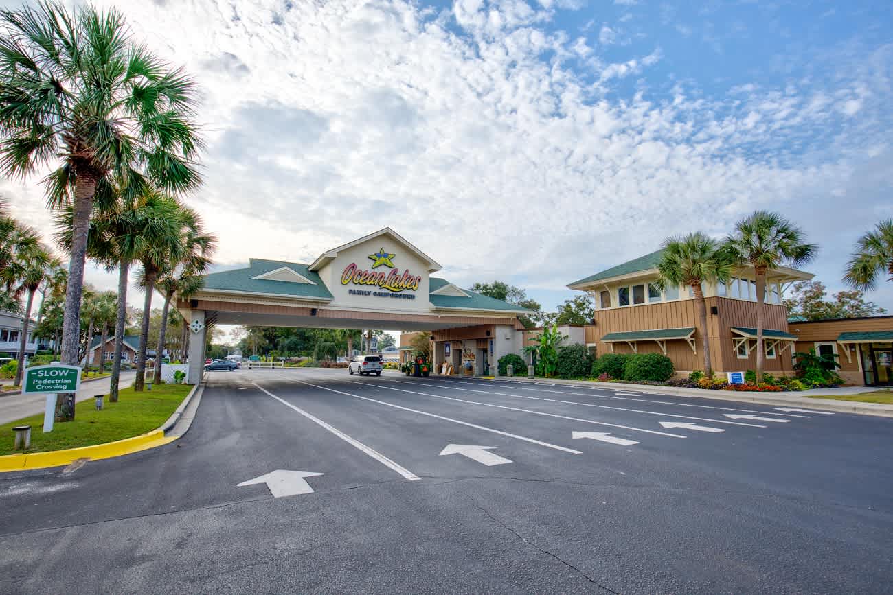 Ocean Lakes Comfy Cottage Steps to Beach Waterpark | Photo 34