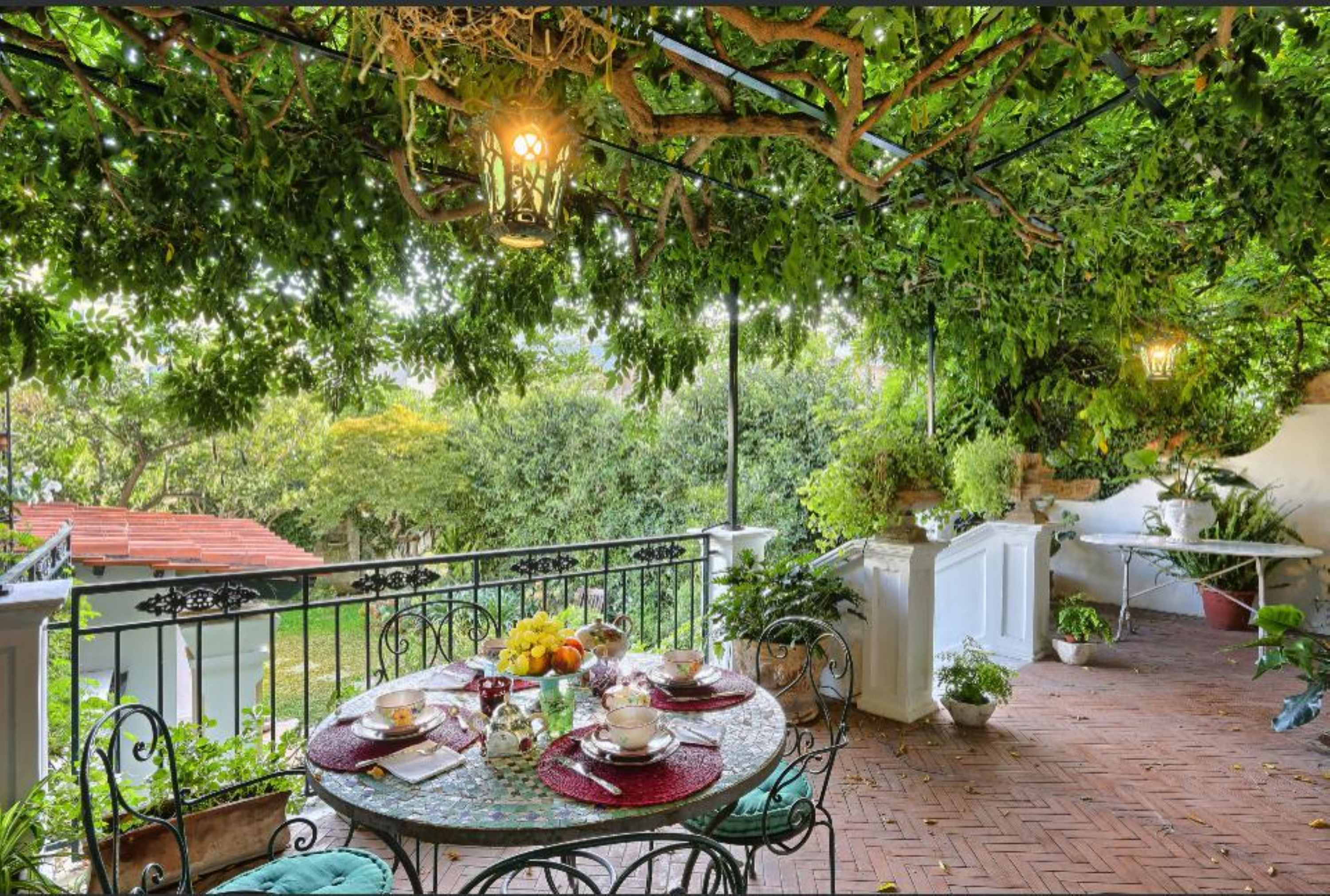 Property thumbnail 2