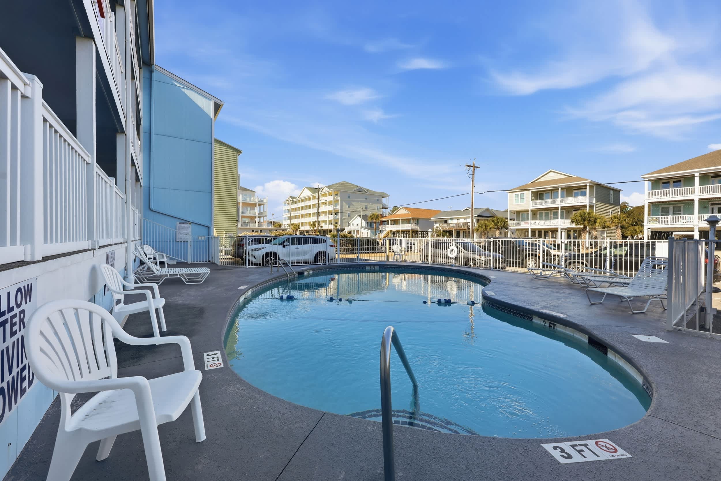 Oceanfront 3BR in Ocean Drive with Pool