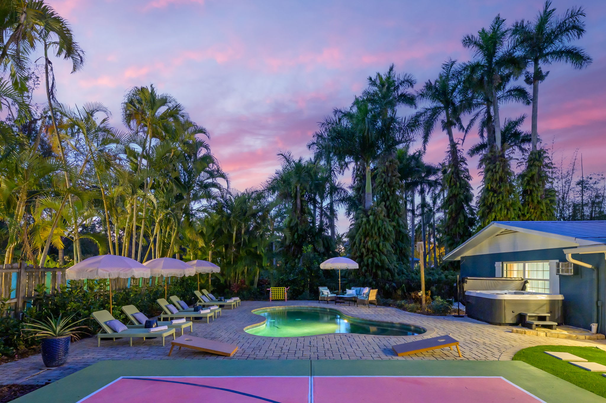 Bradenton Beach Club - Poolside + Estate Bunkroom — Bradenton, FL — vacation rental