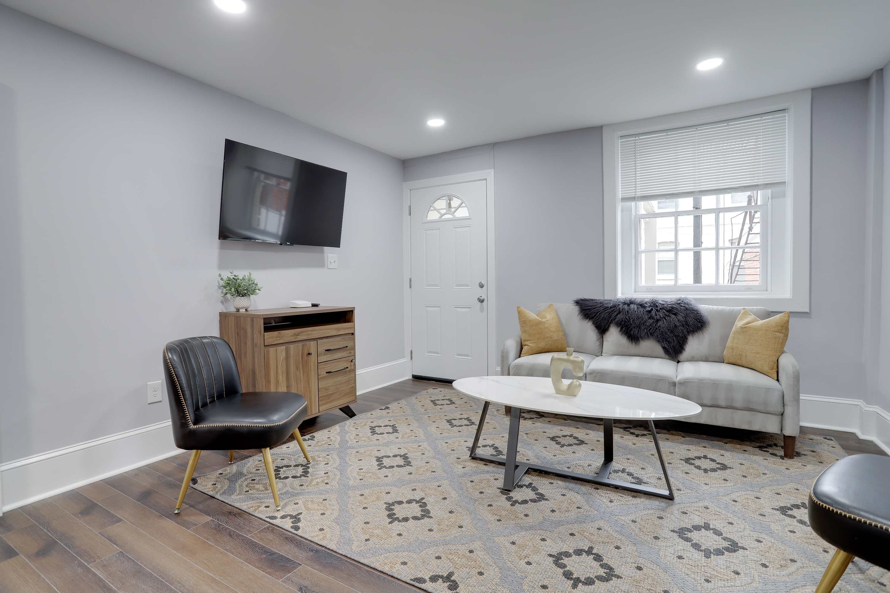 Sojourn Gorgeous & Grand on 19th 2 BR 2 BA — District of Columbia, DC — vacation rental