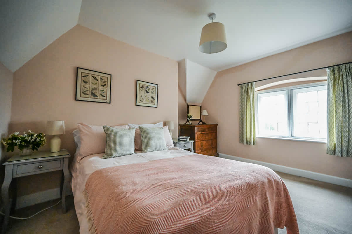 Alms House West, Grade II Listed, Garden & Patio