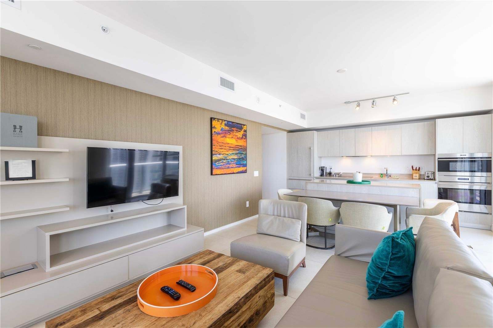 2BR Getaway | Ocean Balcony | Miami Stadium 25min