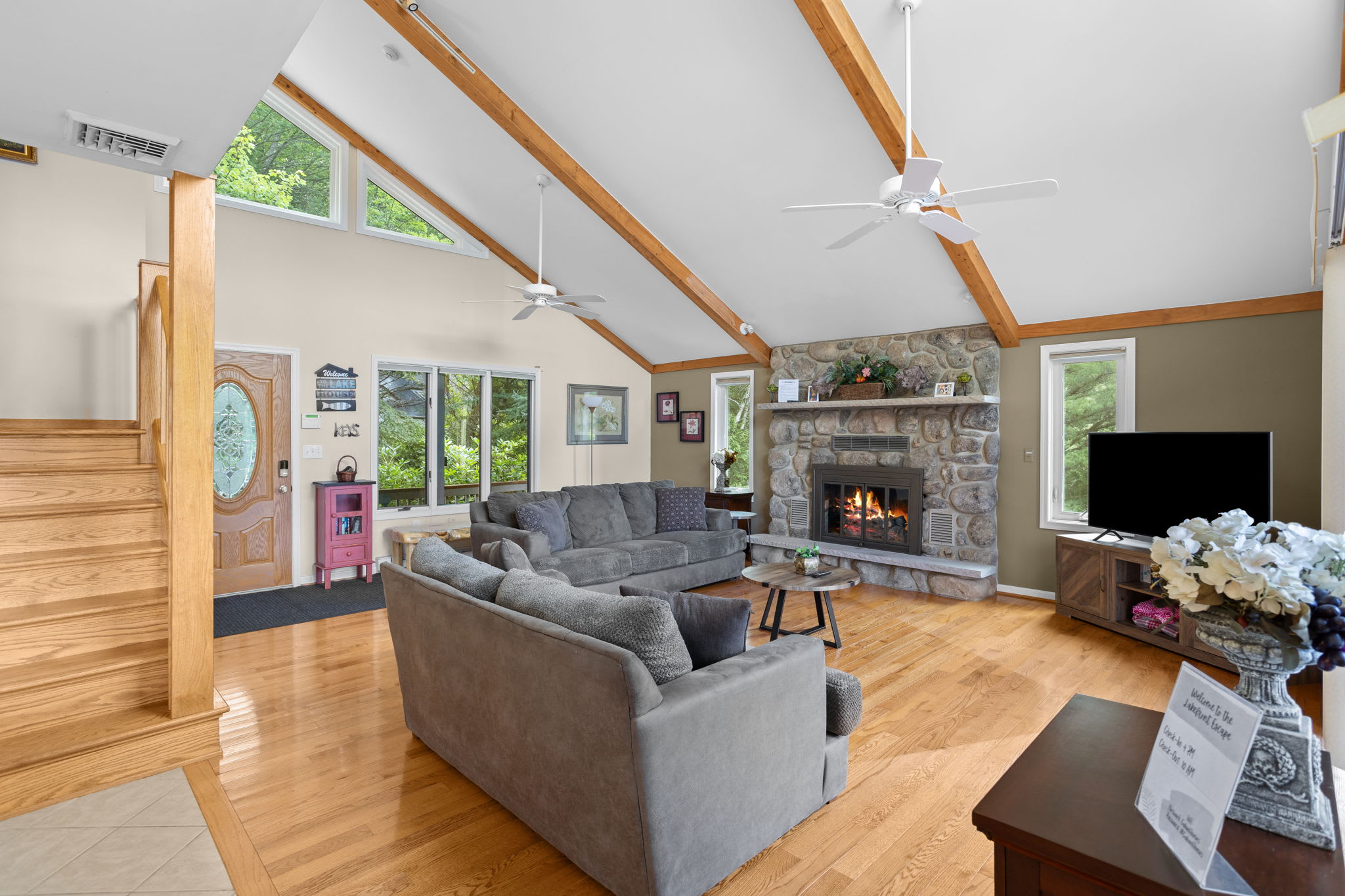 Sink into the sectional and unwind after a day on the lake