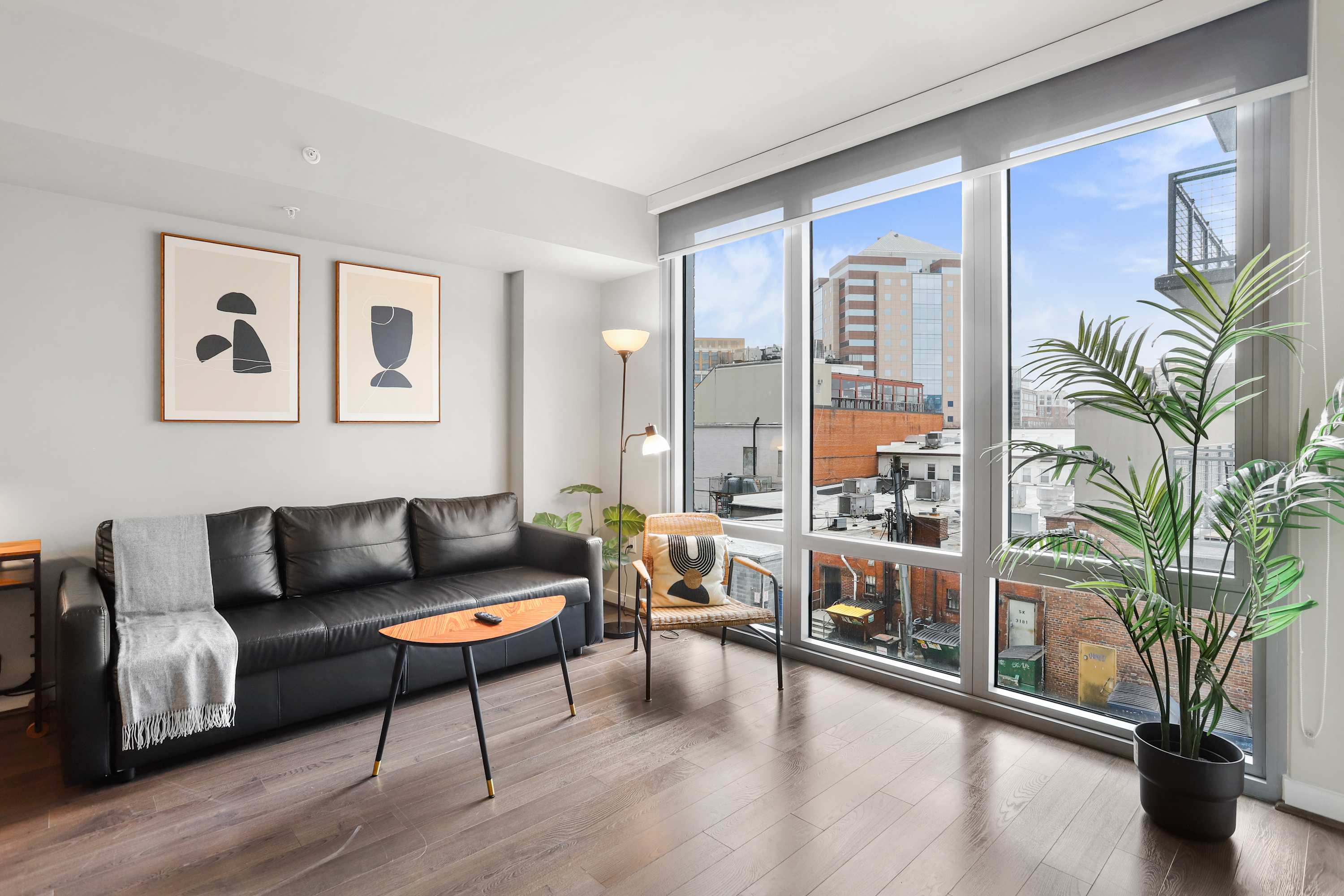 Spacious Apartment in Prime Location Near Metro