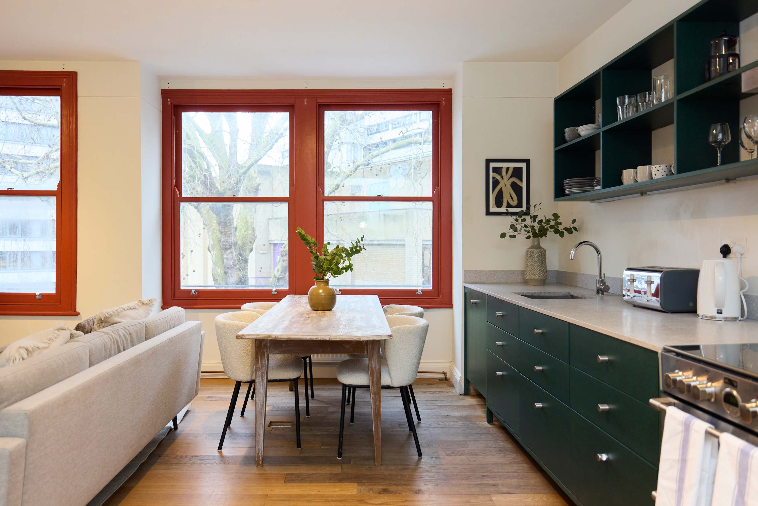 Above the Heath in Fleet Road 138 NW3 2QX - Property image 3 - VivreStays
