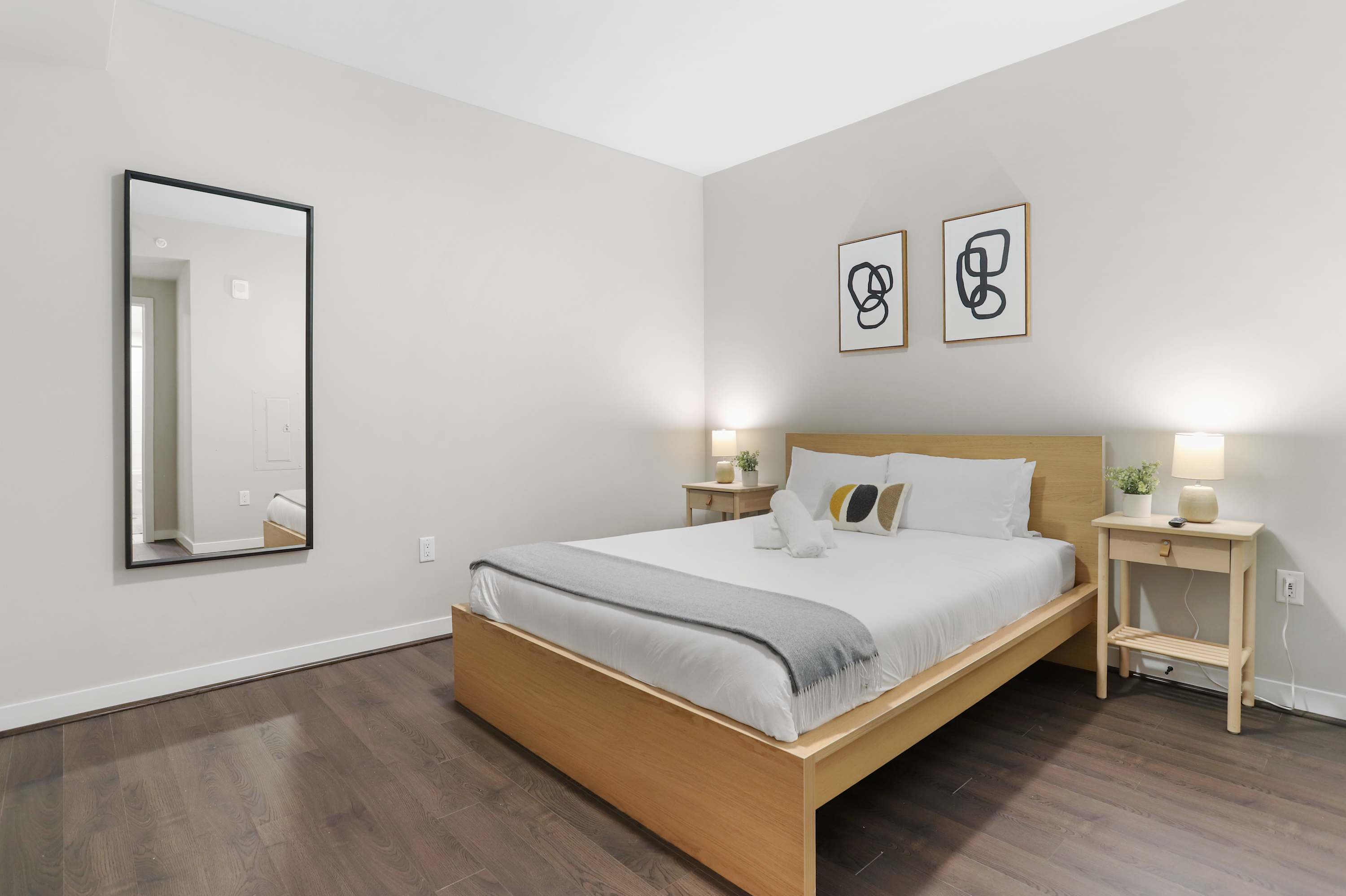 Prime Area | Spacious Apt Near Metro