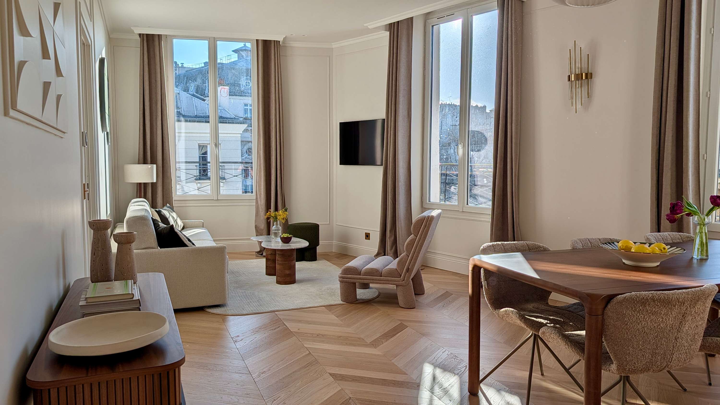 A Charming 2-BR/2BA - Montorgueil — Paris, Île-de-France — vacation rental