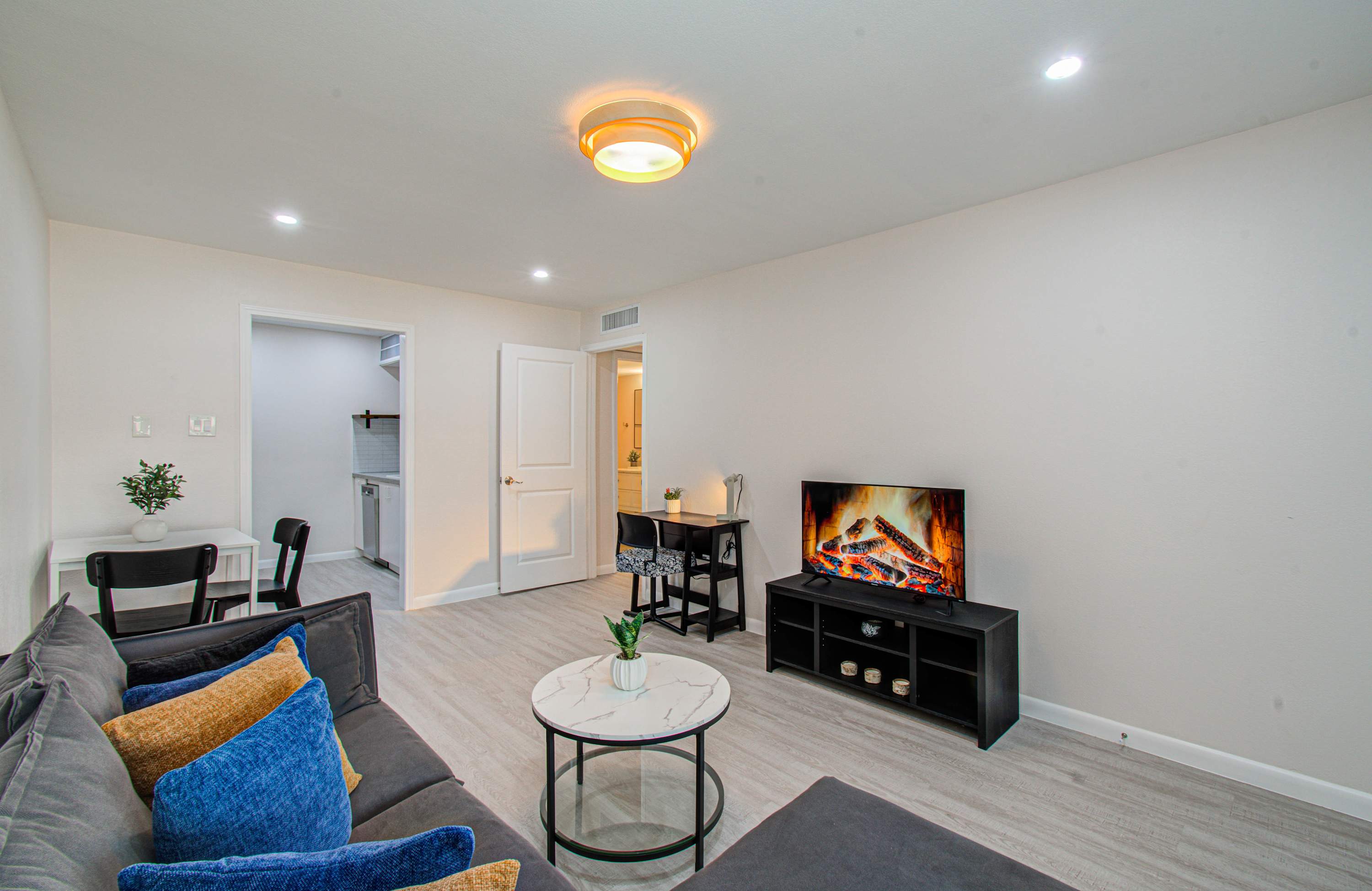 Greater Uptown 1BD, 1BA Apt, Mins to Attractions — Houston, TX — vacation rental