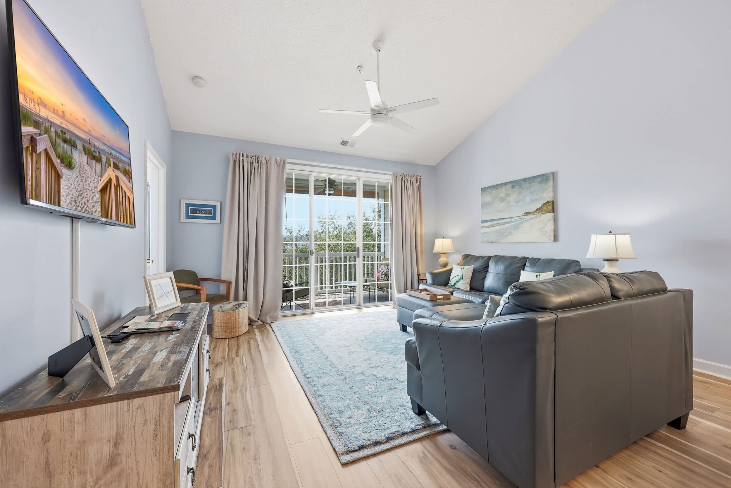 Tide N Tee Resort Condo w Mega Pool Near Beach