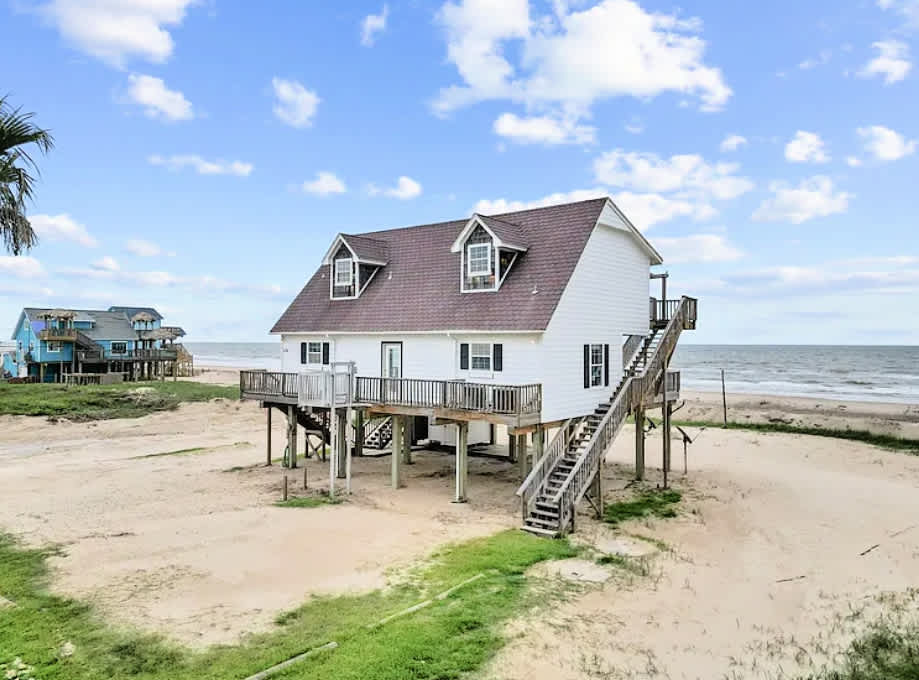 The Shoreline Social Front Row Beach Home Cheers