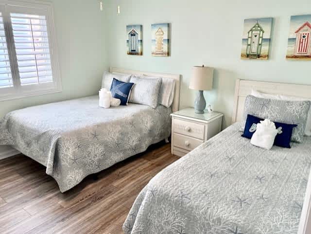 Oceanfront 3BR in Ocean Drive with Pool