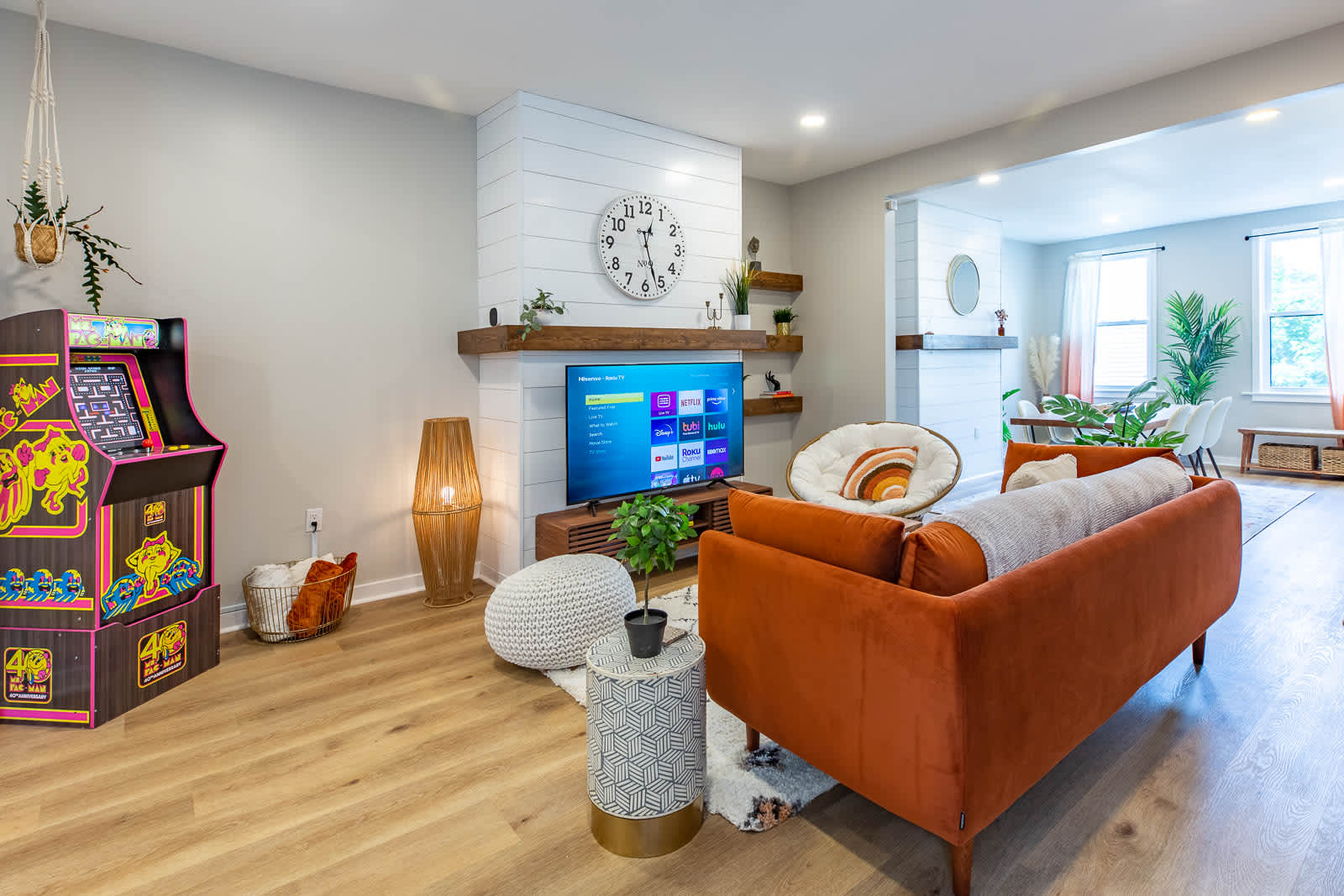 Hot Tub | 2 King Beds | Parking | Family Friendly - Foto 31