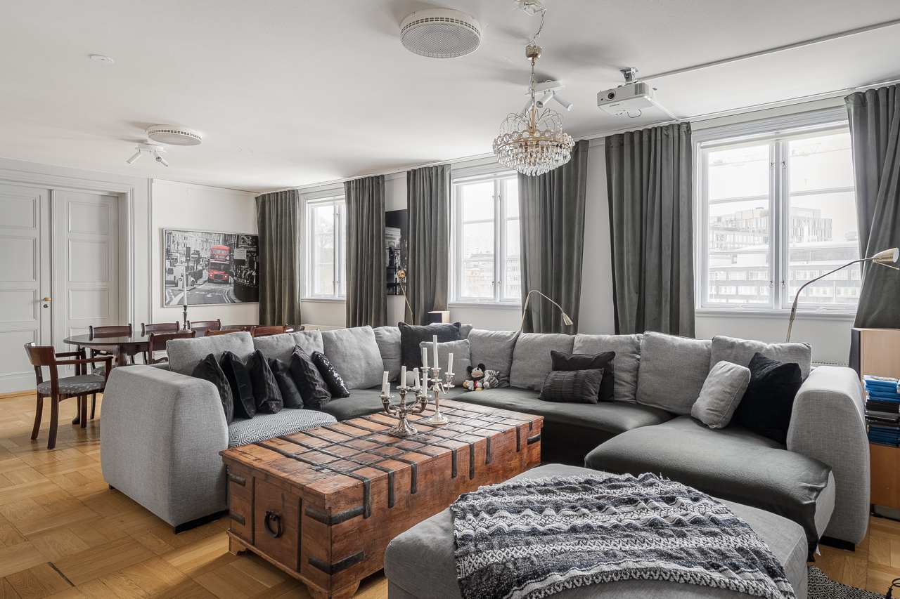 Historic Mansion Near Stockholm for stays or event