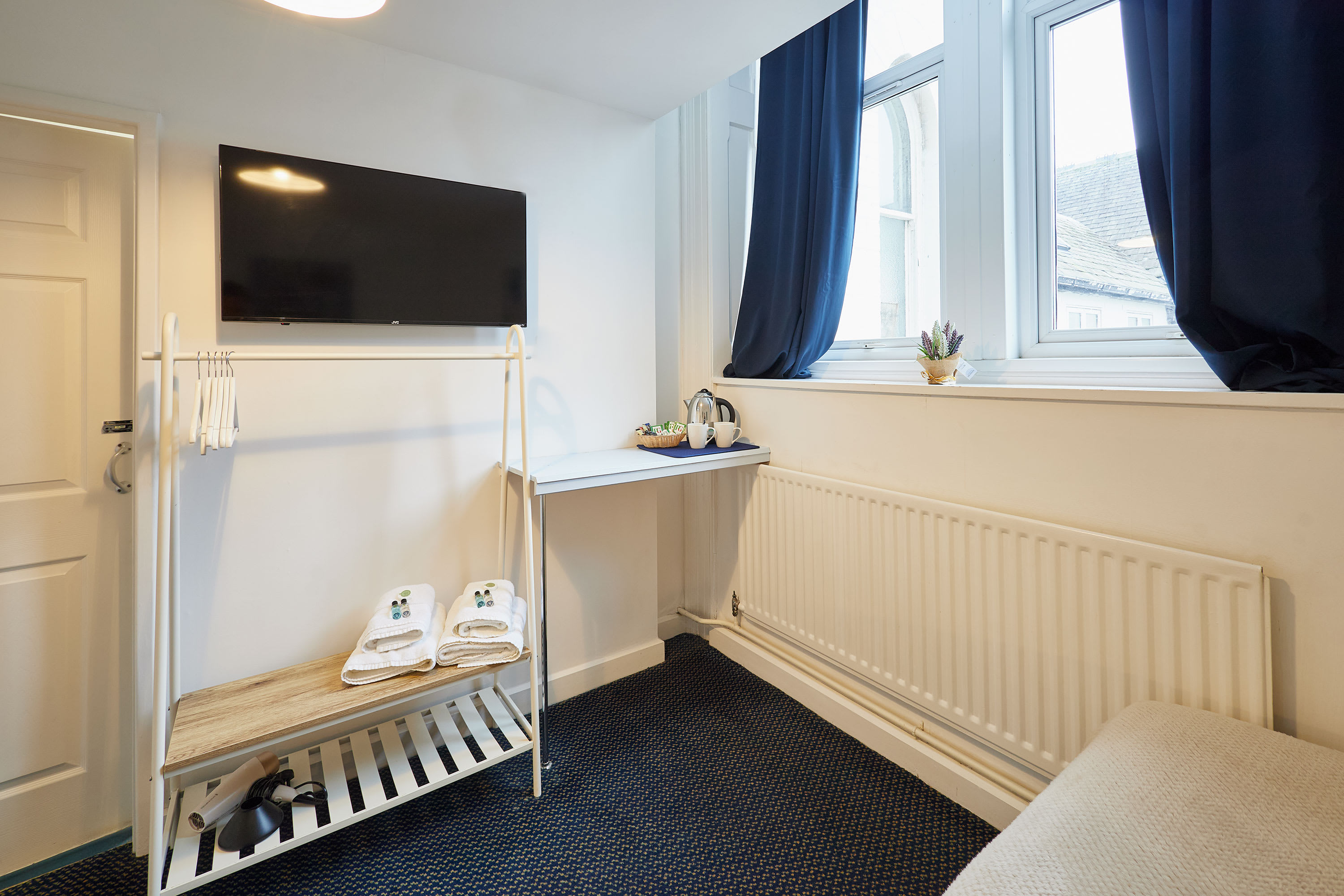 Saltburn House Hotel Twin Rooms 4 in Marine Parade 24 TS12 1EH - Property image 7 - VivreStays