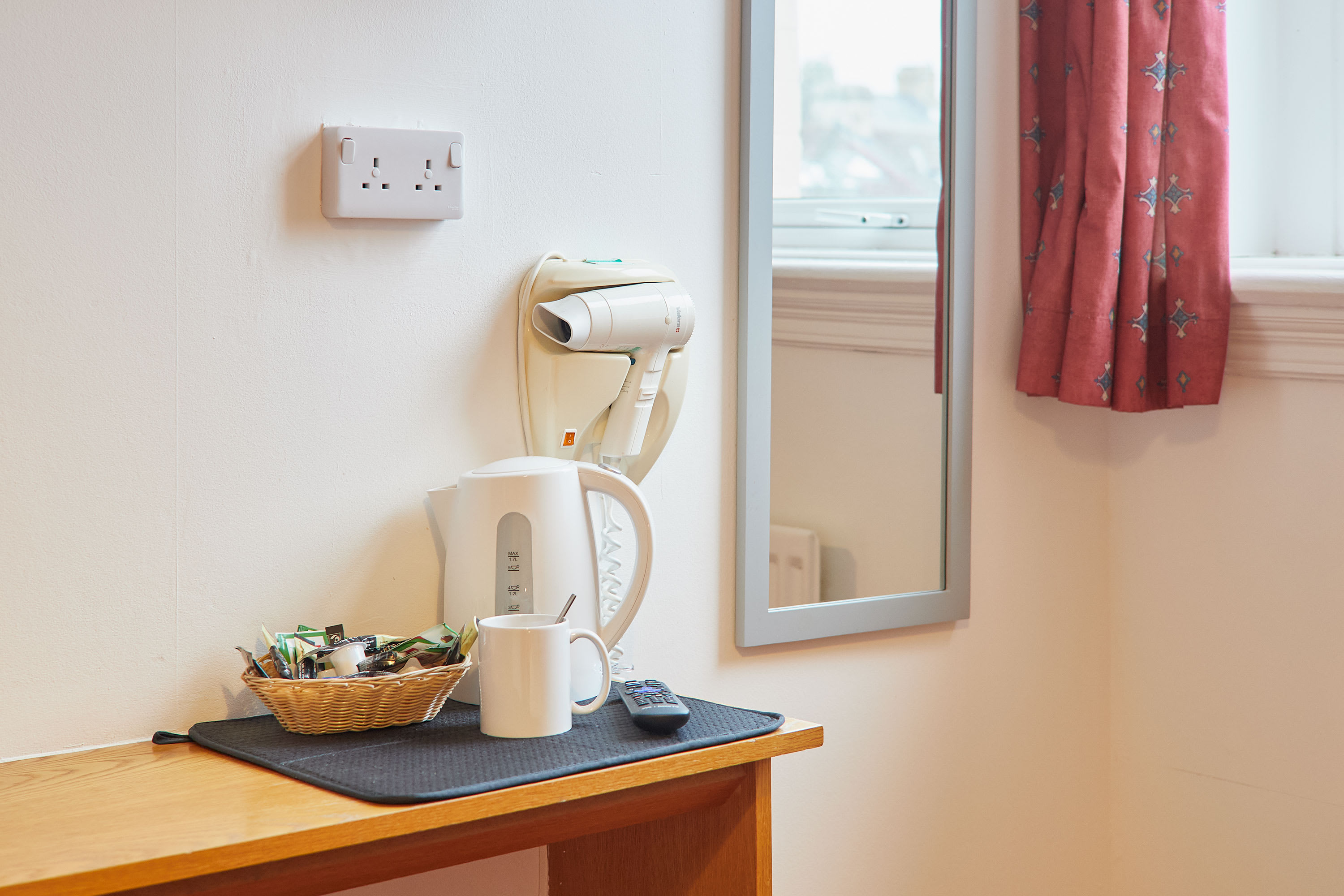 Saltburn House Hotel Single Room 4 in Marine Parade 24 TS12 1EH - Property image 4 - VivreStays