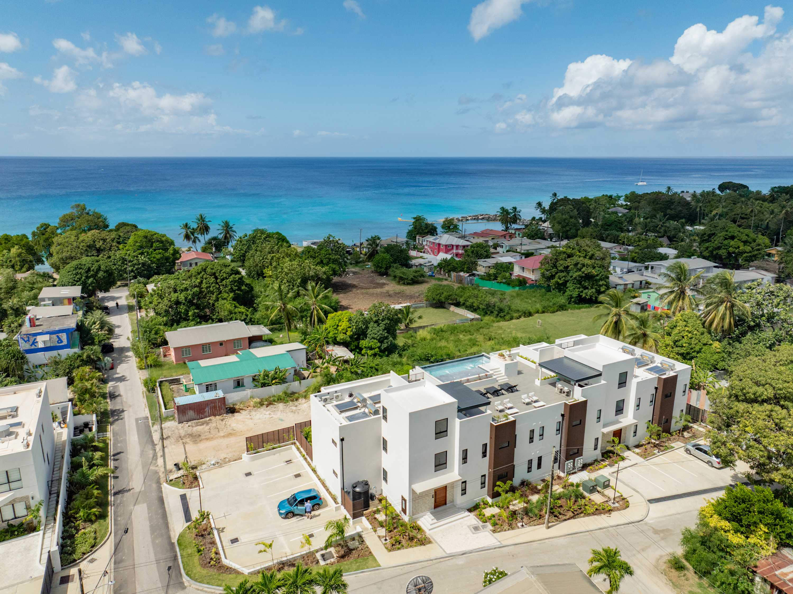 NEW LUX 2BR, Walk to Beach! Sky Pool Deck