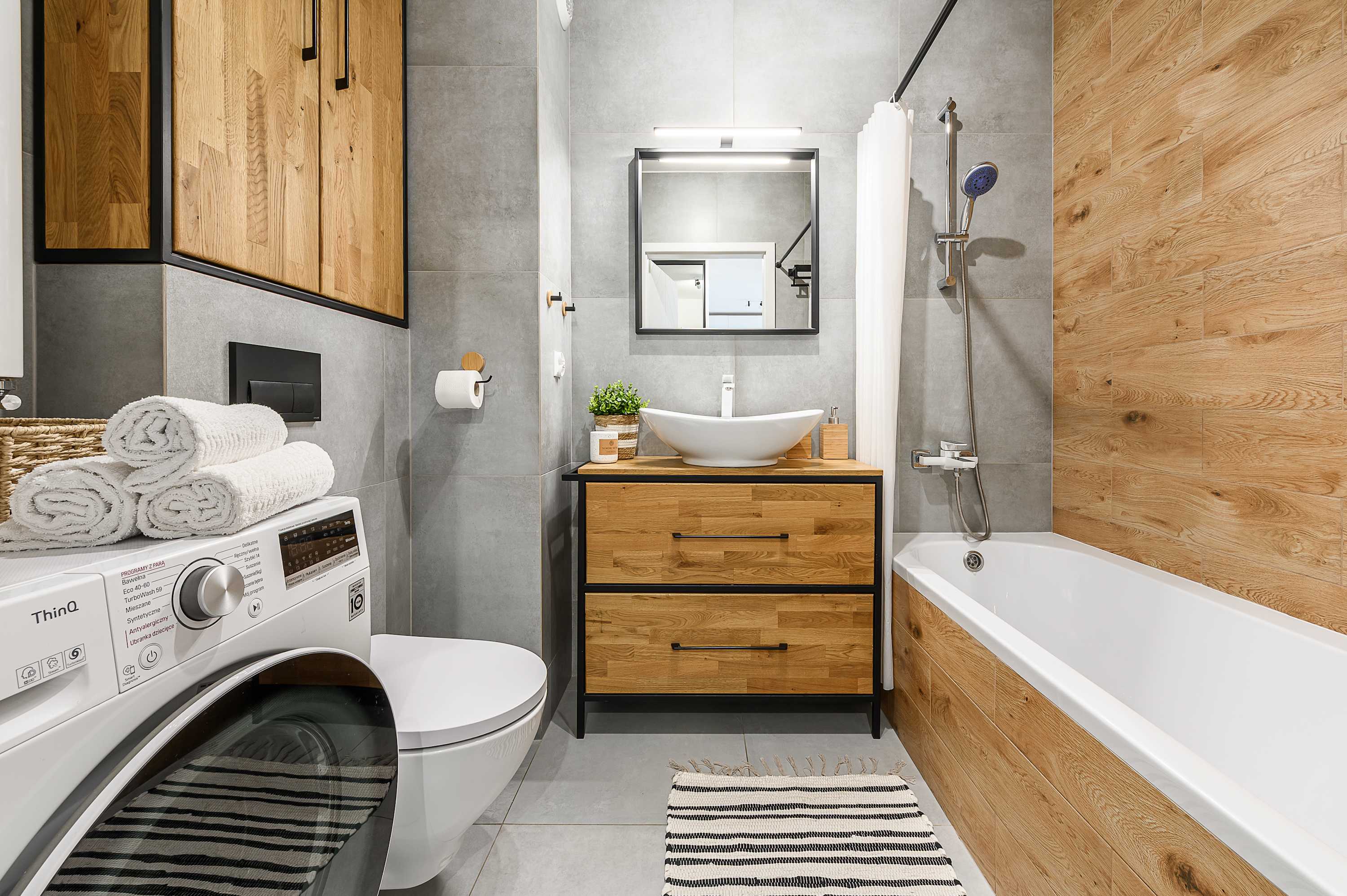 Lumina stylish 3-rooms apart with balcony