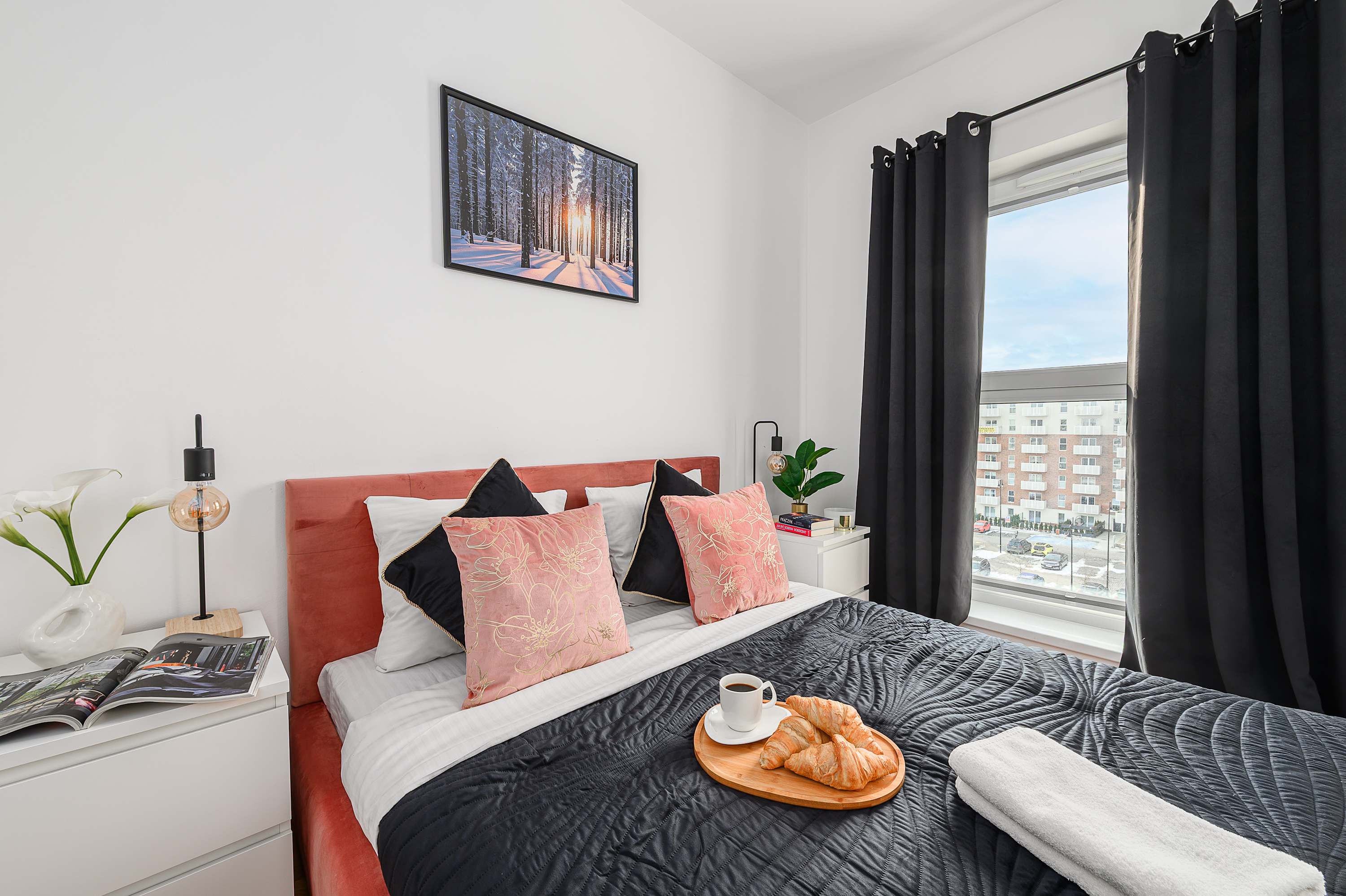 Lumina stylish 3-rooms apart with balcony