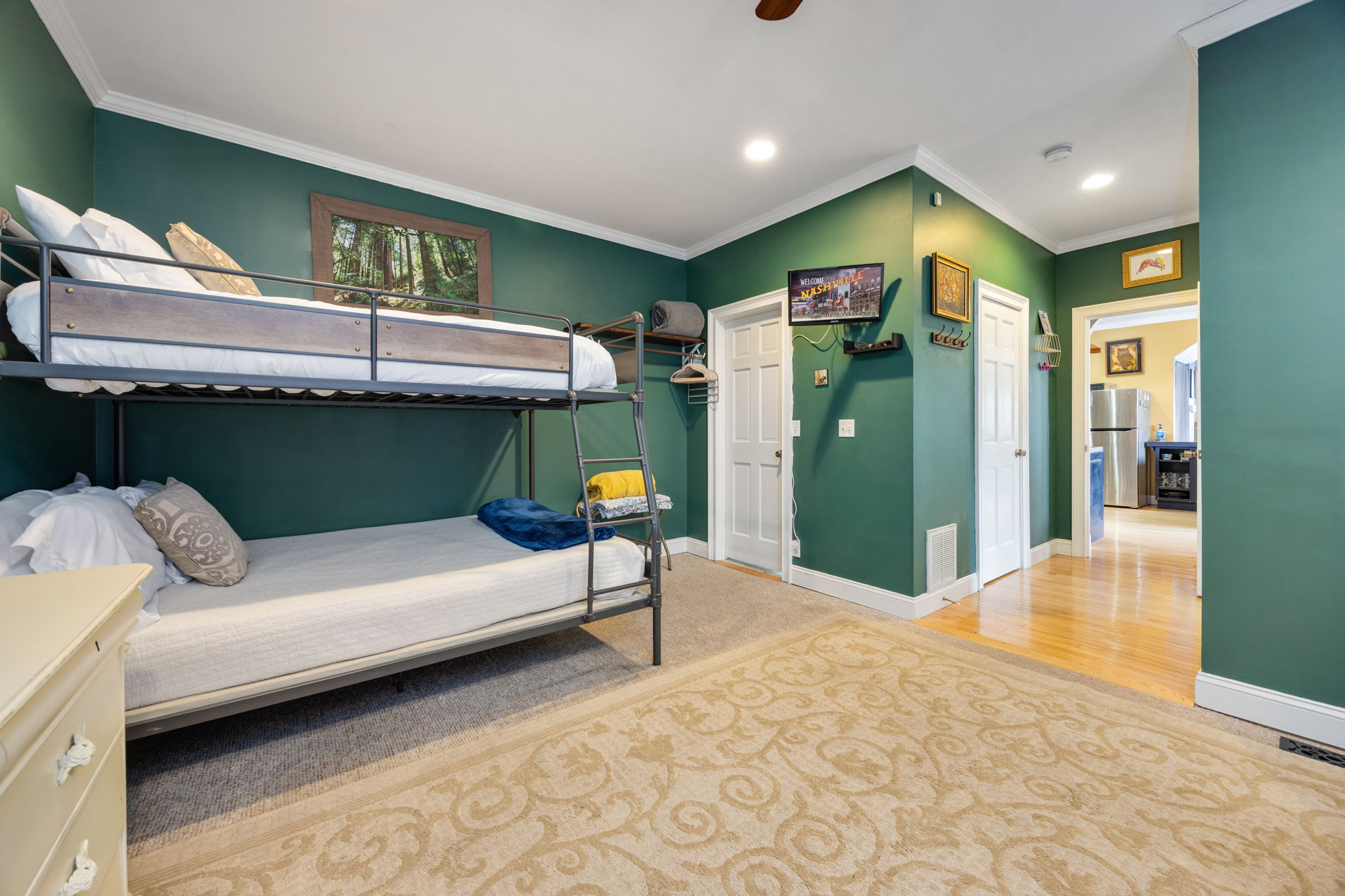 Group House for 10 | Foosball, Fire Pit & 3 Baths - Picture 24