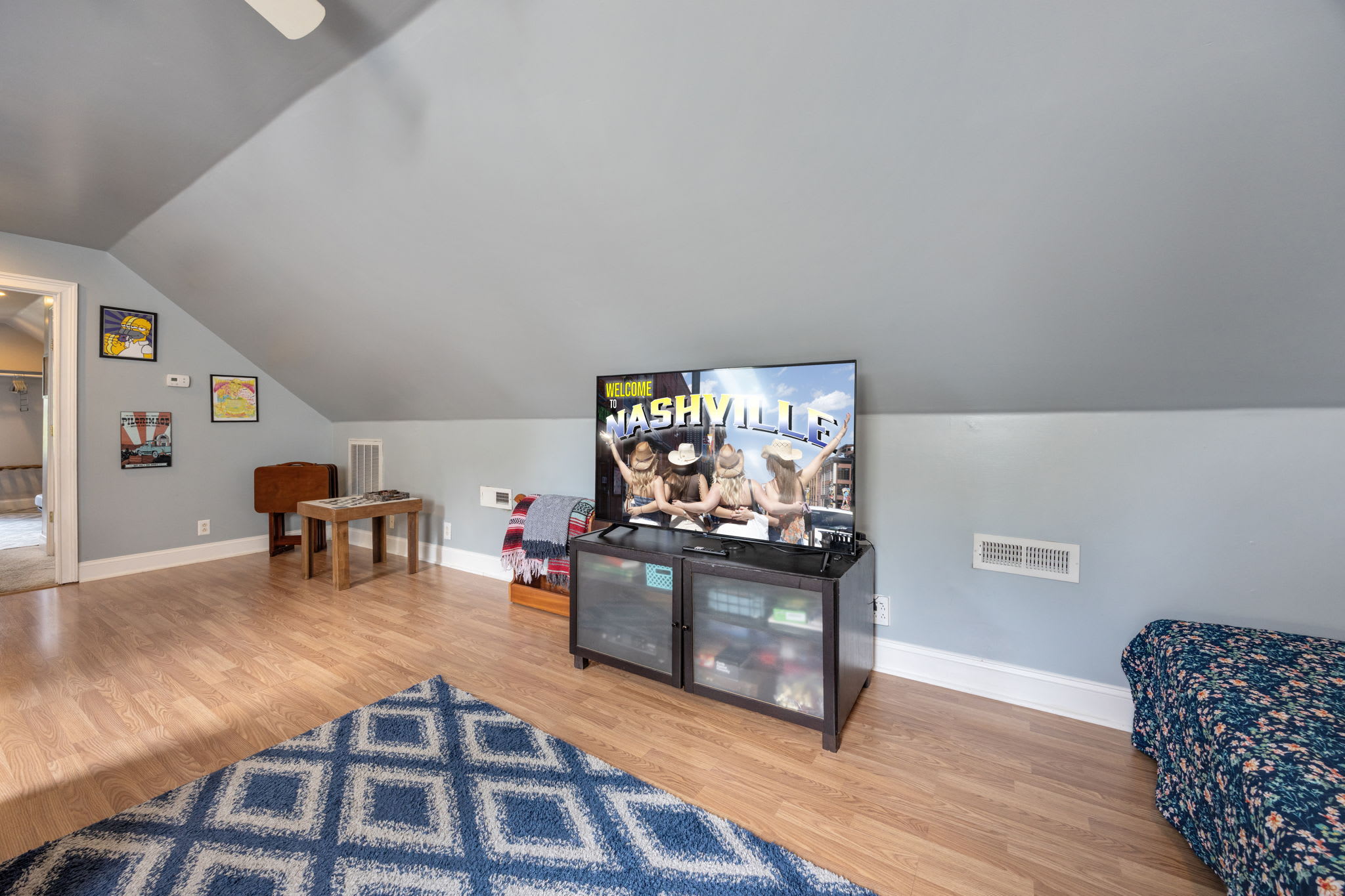Group House for 10 | Foosball, Fire Pit & 3 Baths - Picture 30