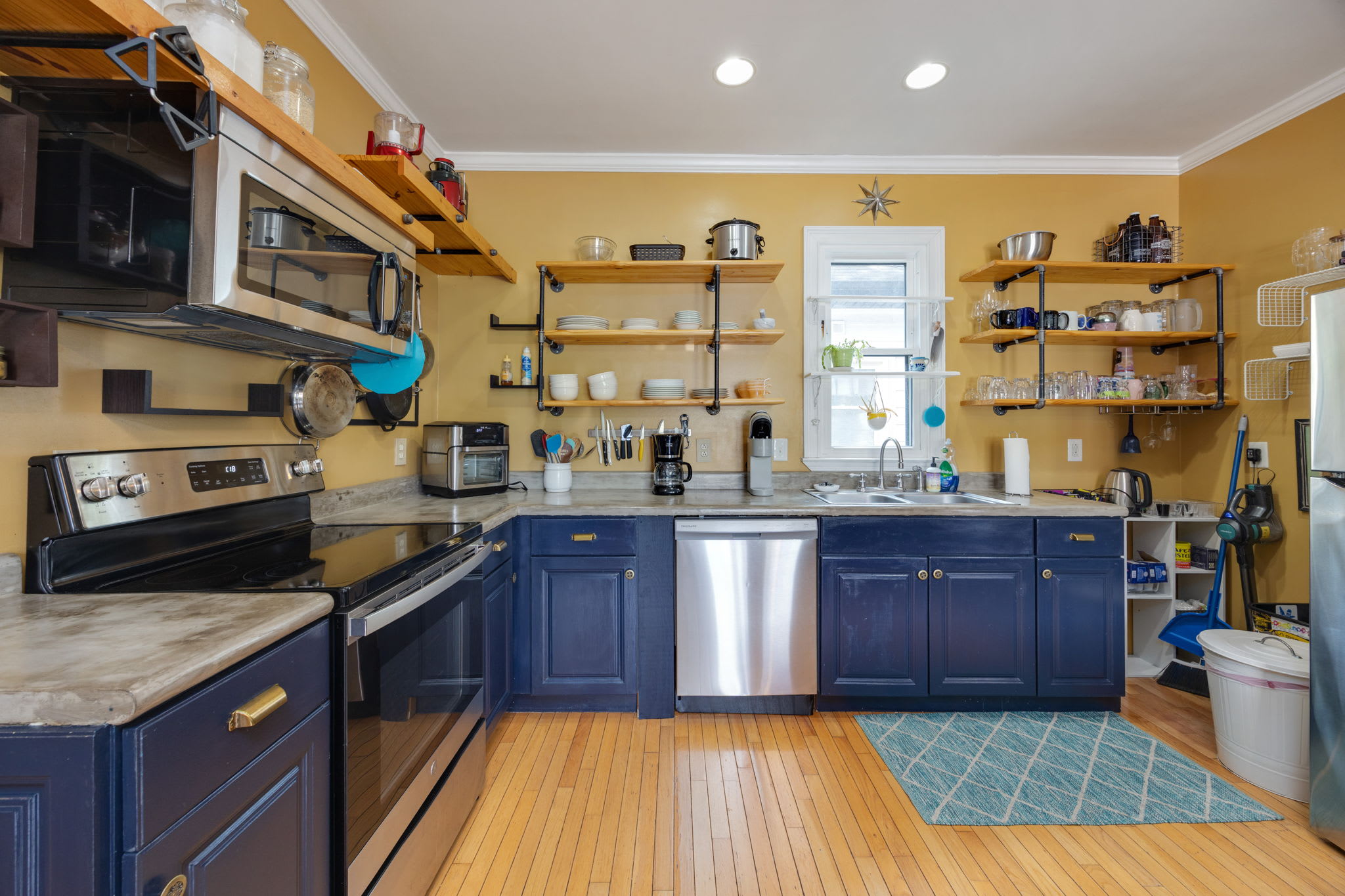 7th Heaven | Germantown | Game Rm + Yard |Sleep 10