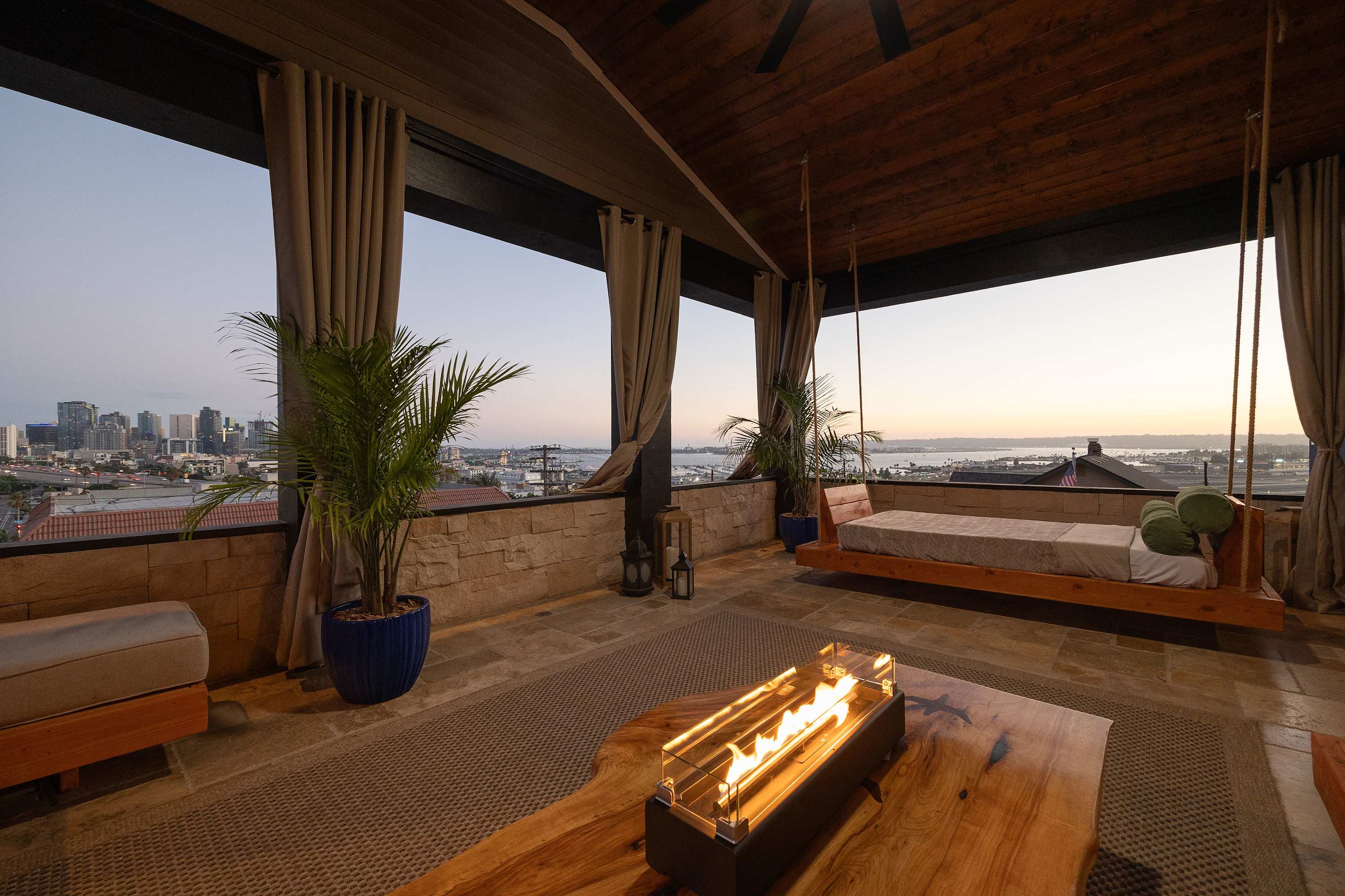 Luxury Renovated Home w/ Ocean & Downtown Views! — San Diego, CA — vacation rental