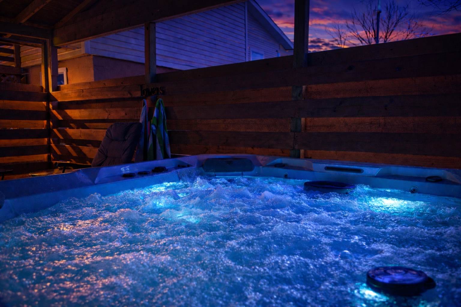 Walk to Downtown, Hot Tub, Game Room, Boat Parking — Branson, MO — vacation rental