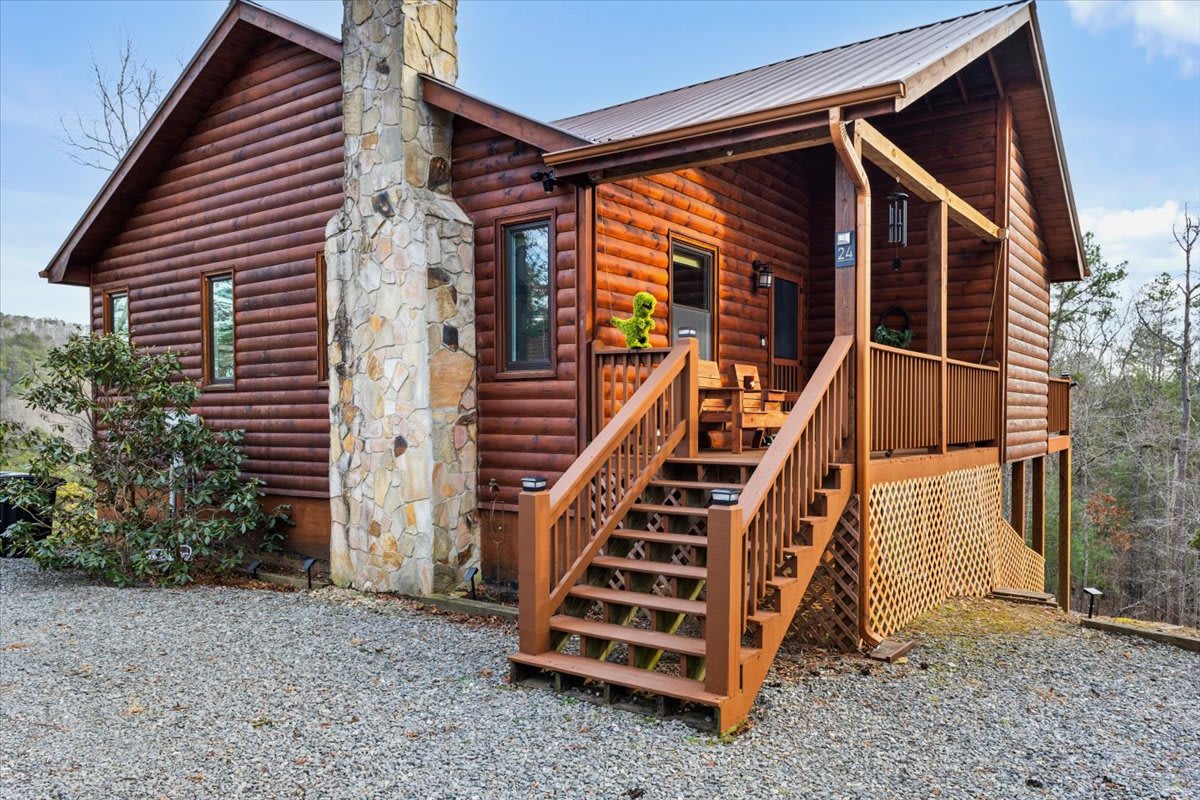 Twig Hollow-Hot tub, fire pit, dog friendly, view — Mineral Bluff, GA — vacation rental
