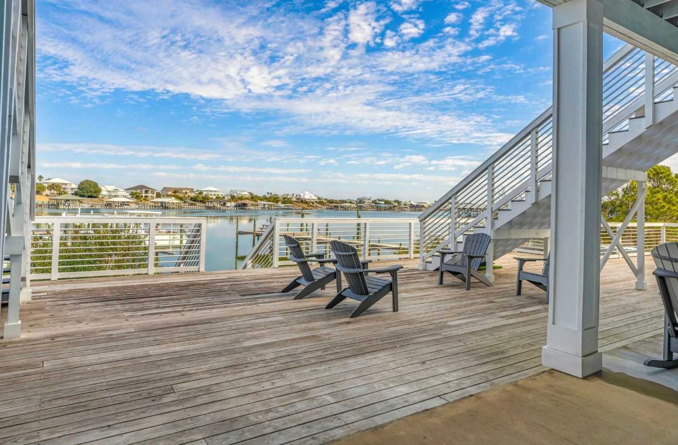 Knockout River Views | Walk to FloraBama โ Pensacola, FL โ vacation rental