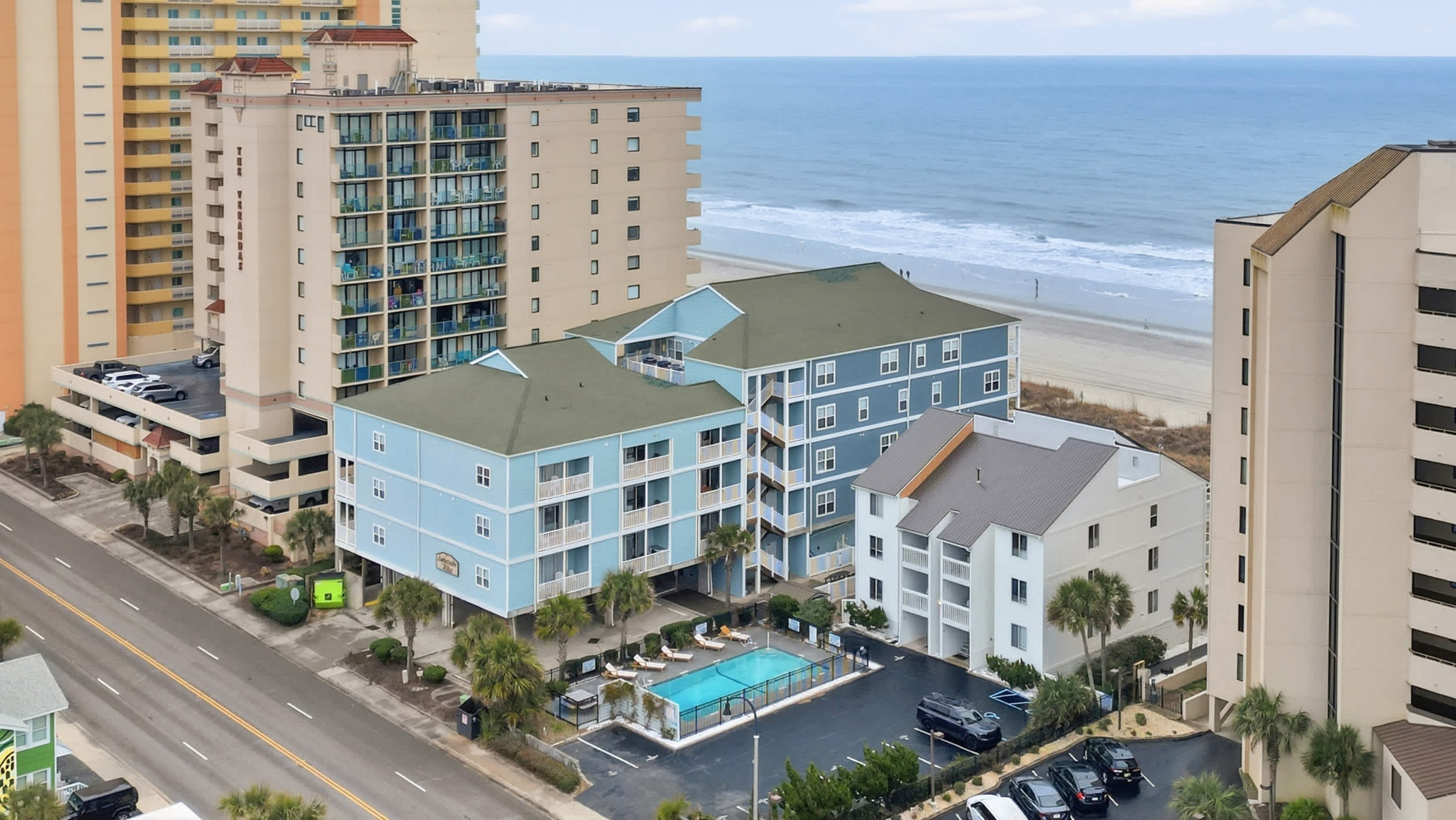 Tropical Tide Large Group Beach Retreat Sleeps 24