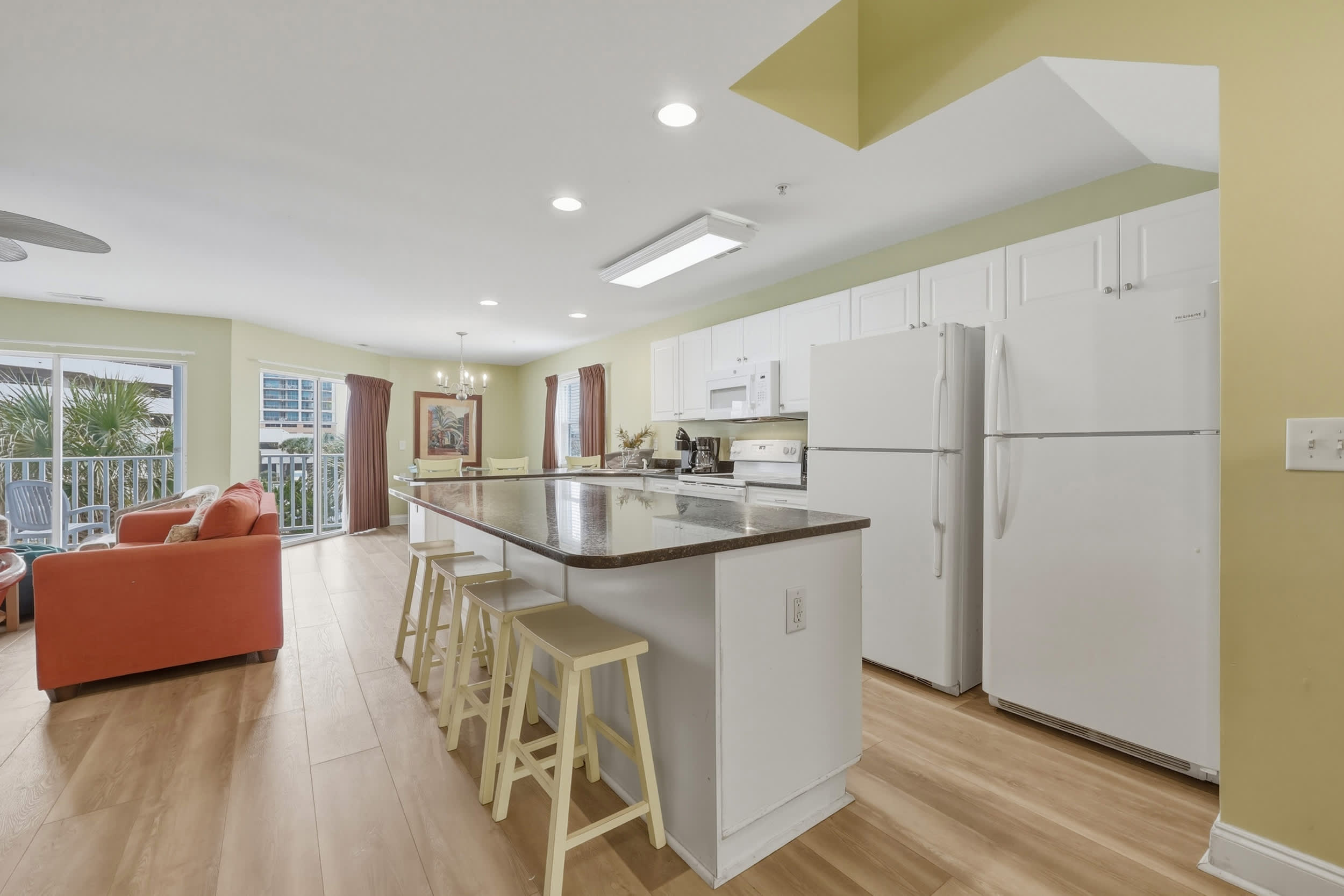 Tropical Tide Large Group Beach Retreat Sleeps 24