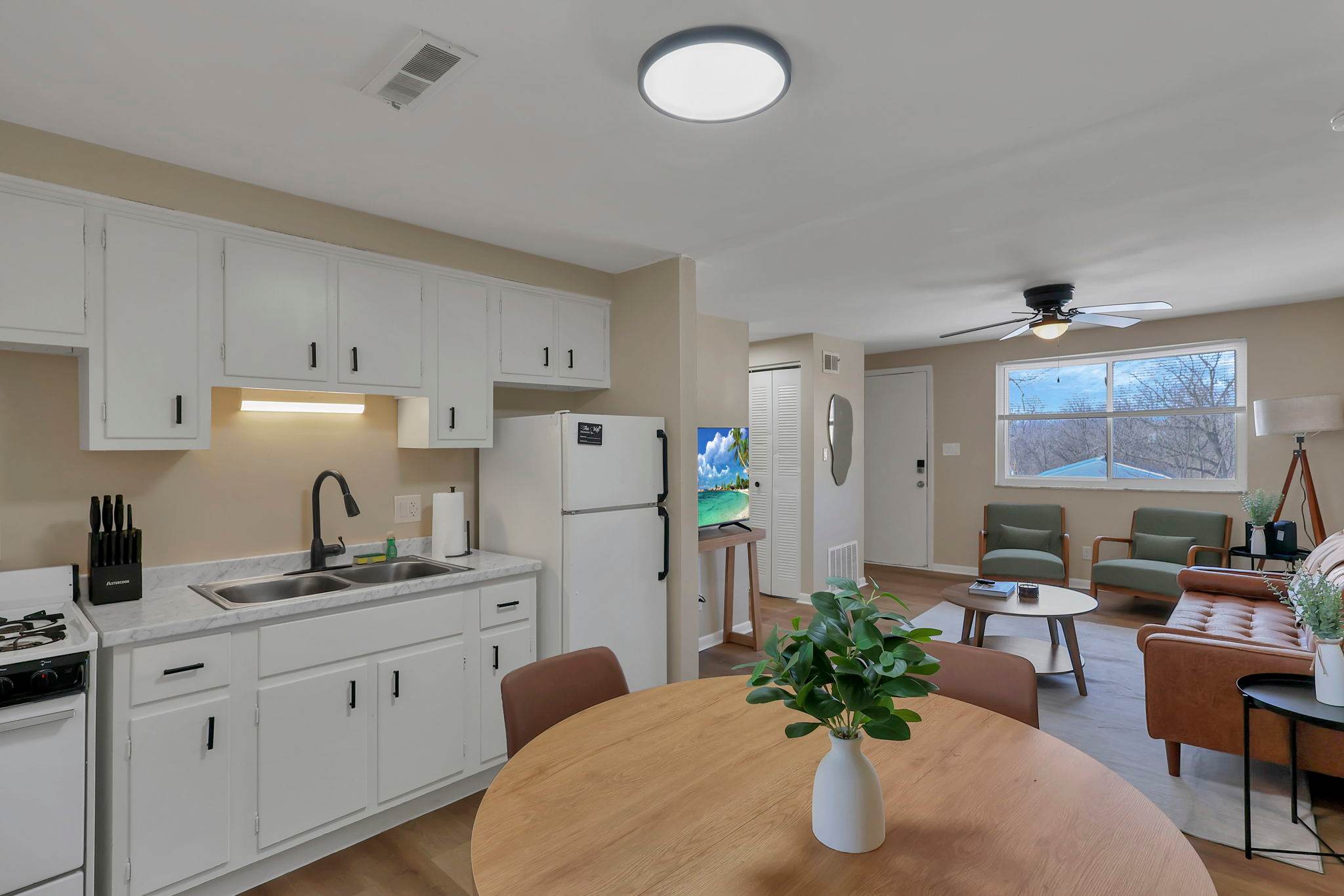 The Neff Nest - 1 BR Flat