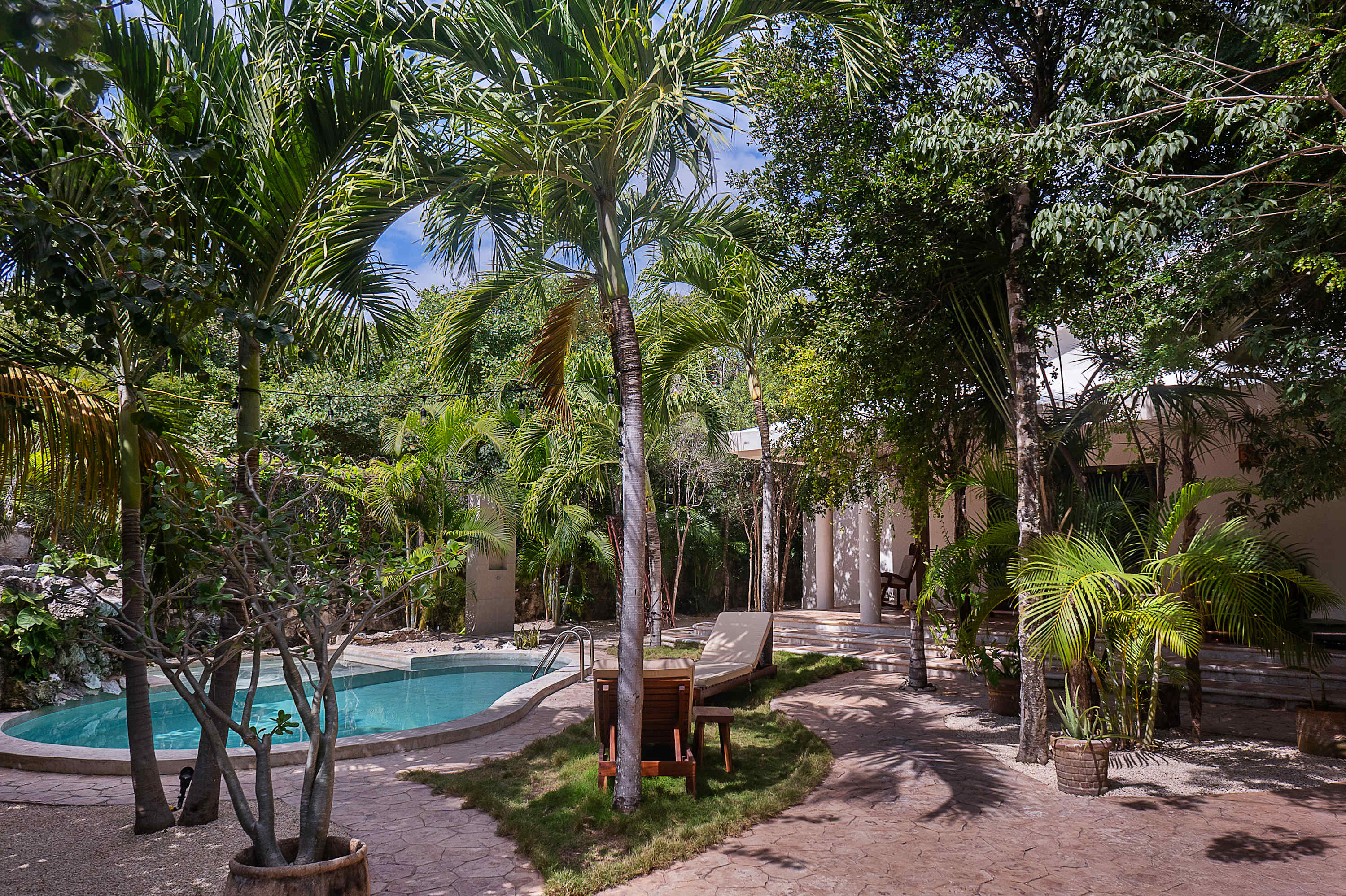 Enjoy a beautiful pool and sunbeds ,designed for relaxation and sunny afternoons