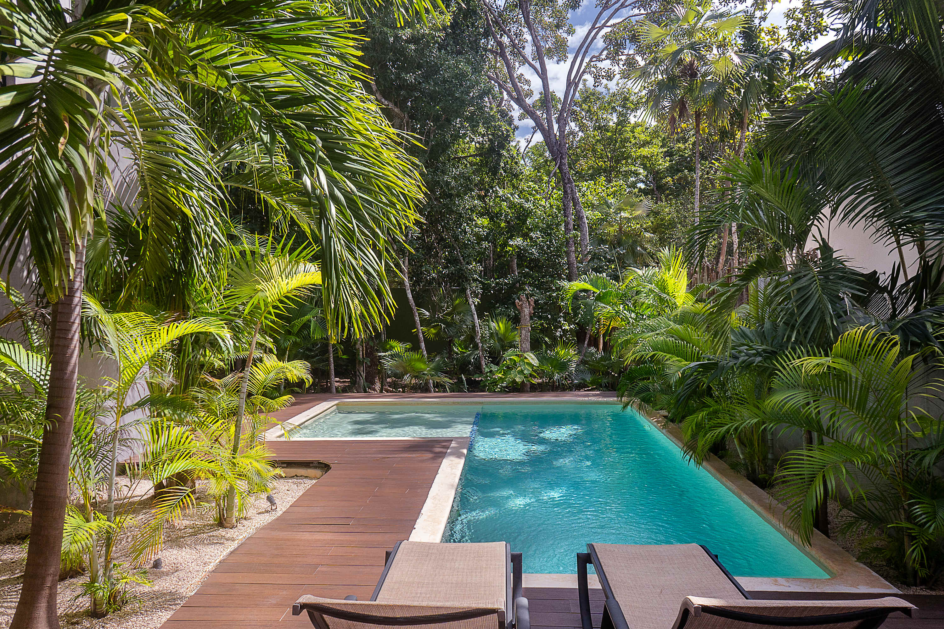 Incredible pool located in the patio
