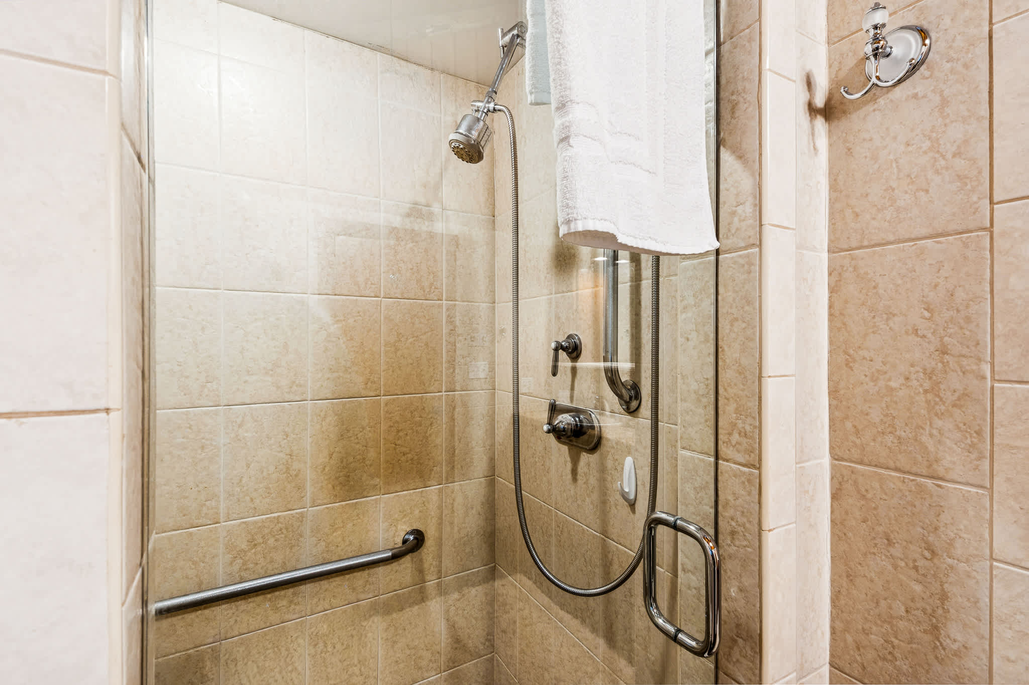 Farm-Adjacent Lodge Cabin with Game Room + Views