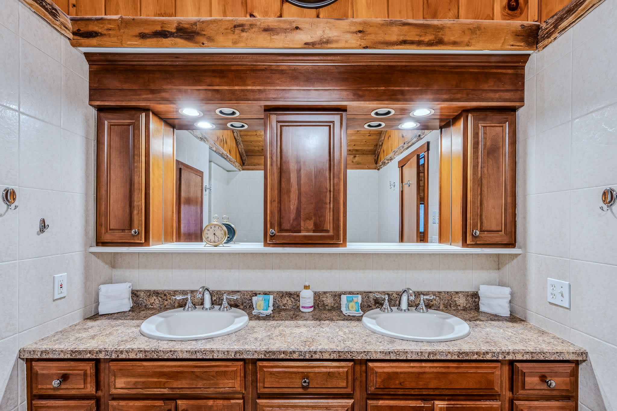 Farm-Adjacent Lodge Cabin with Game Room + Views