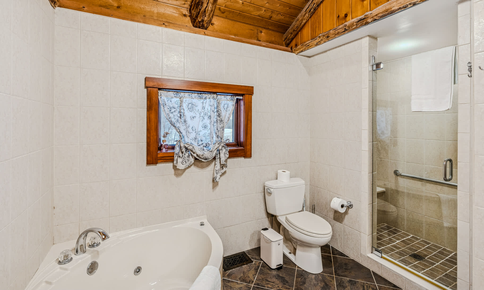 Farm-Adjacent Lodge Cabin with Game Room + Views