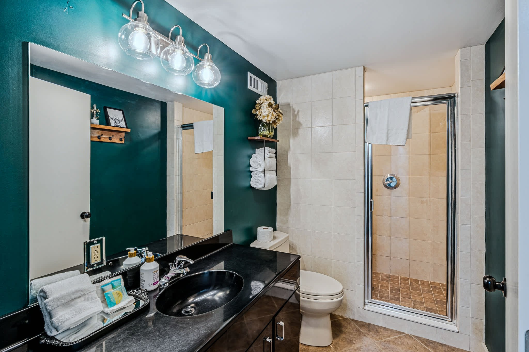 Farm-Adjacent Lodge Cabin with Game Room + Views