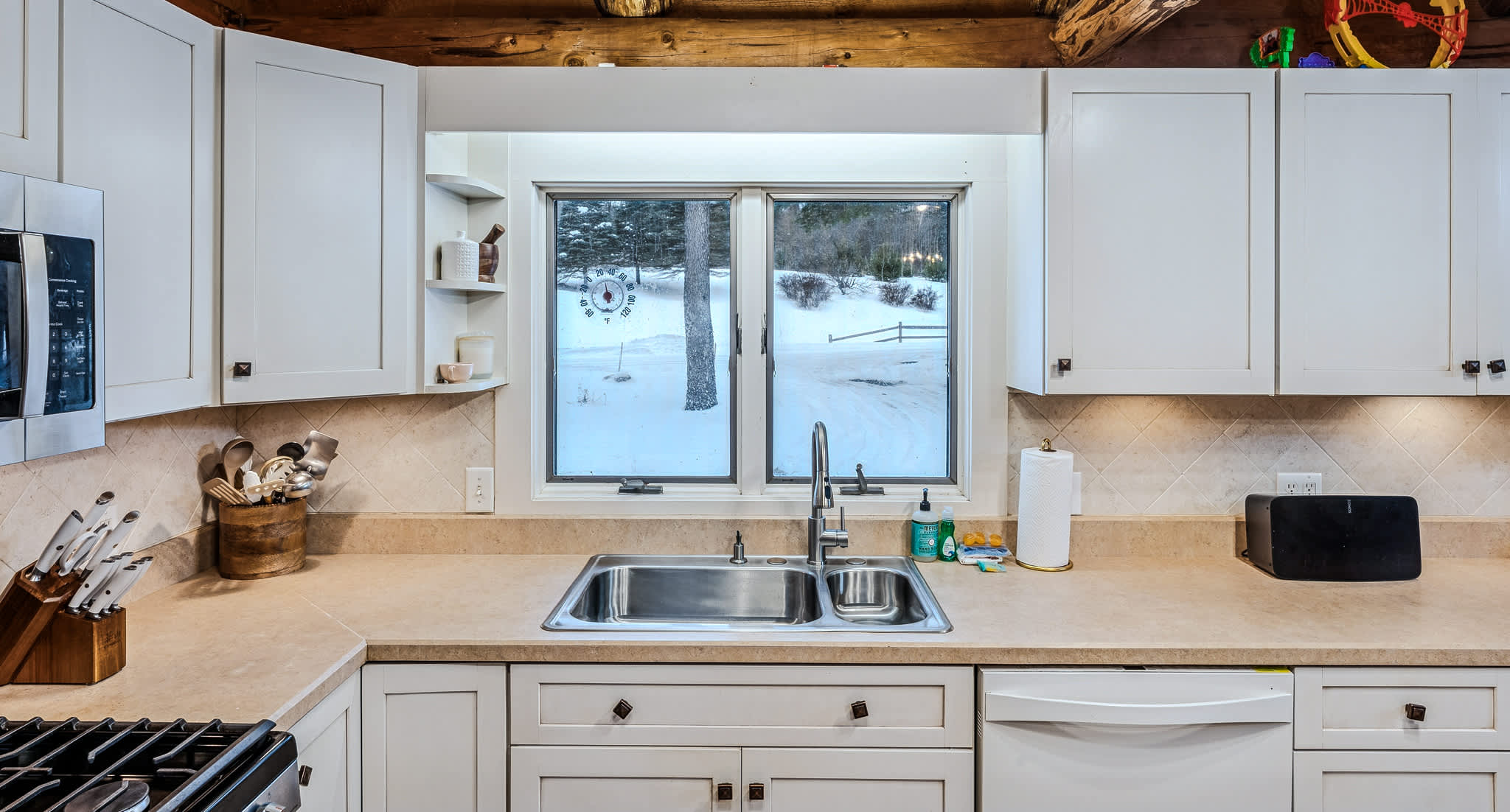 Farm-Adjacent Lodge Cabin with Game Room + Views