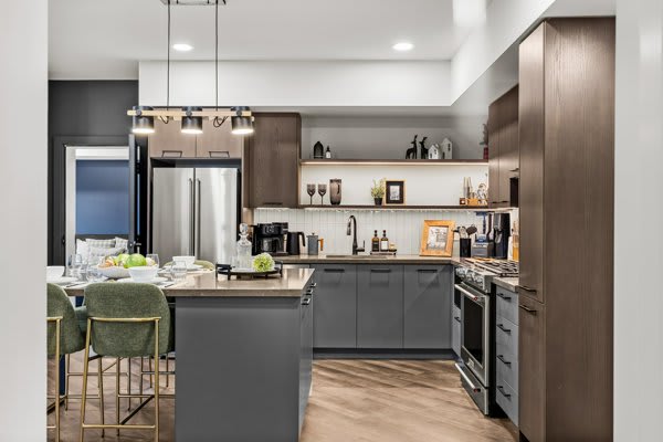New Luxury 3 bedroom 6