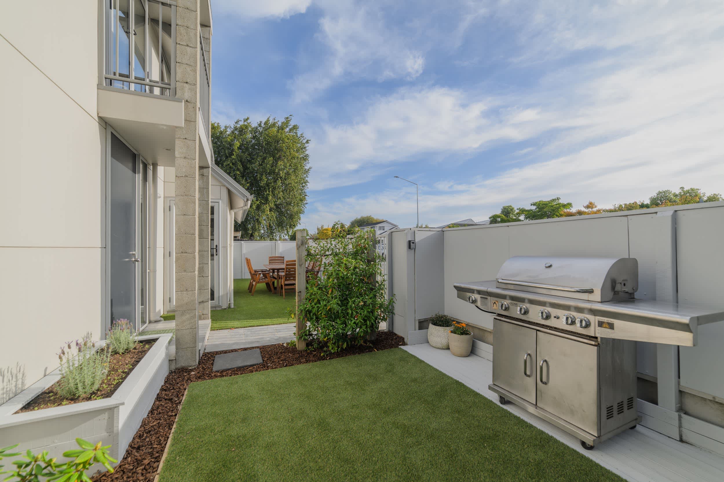 Modern Home with Sunny Garden โ Christchurch, Canterbury Region โ vacation rental