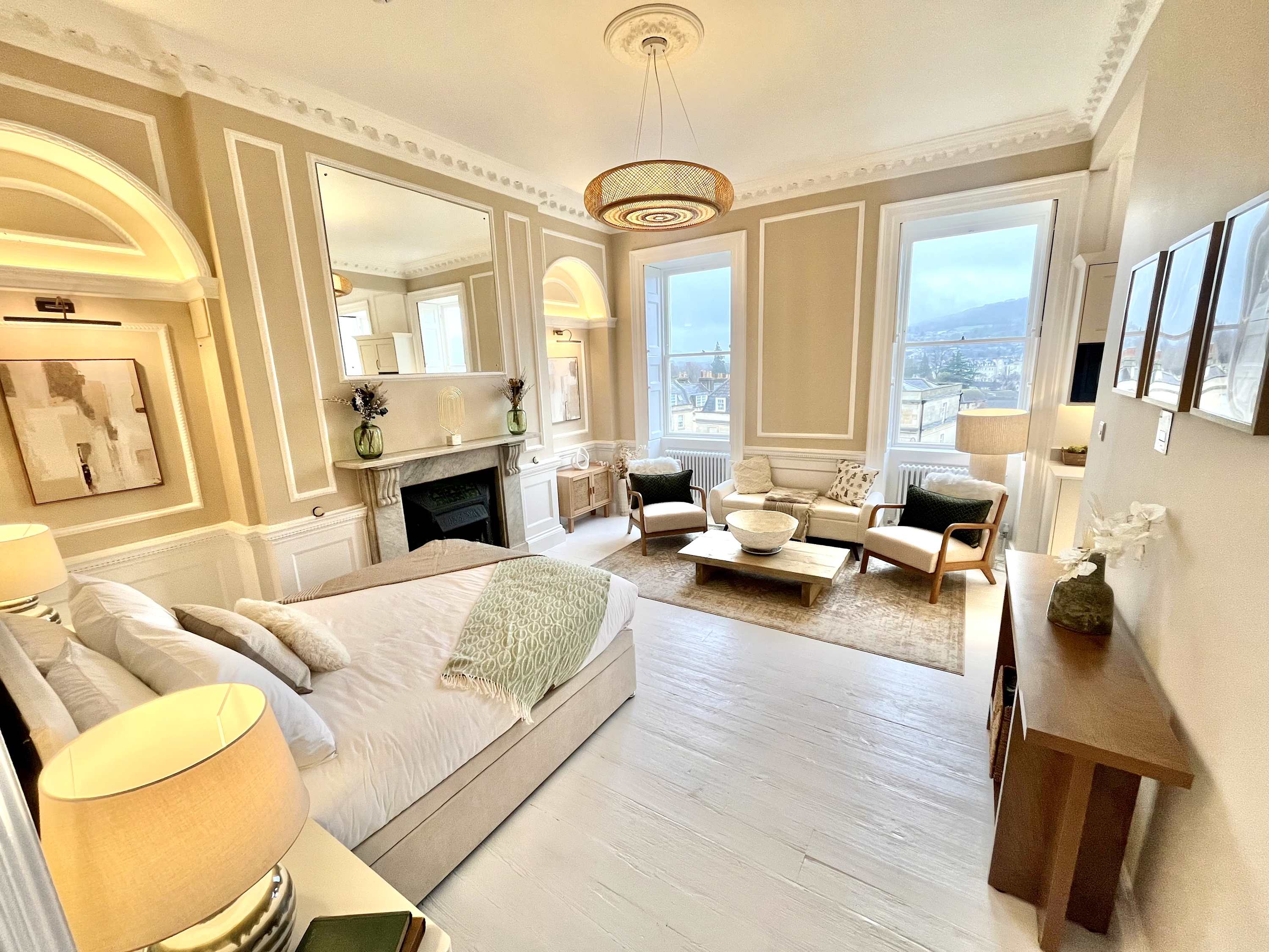 Elegant Apartment in Bath Centre | City Views — Bath and North East Somerset, England — vacation rental