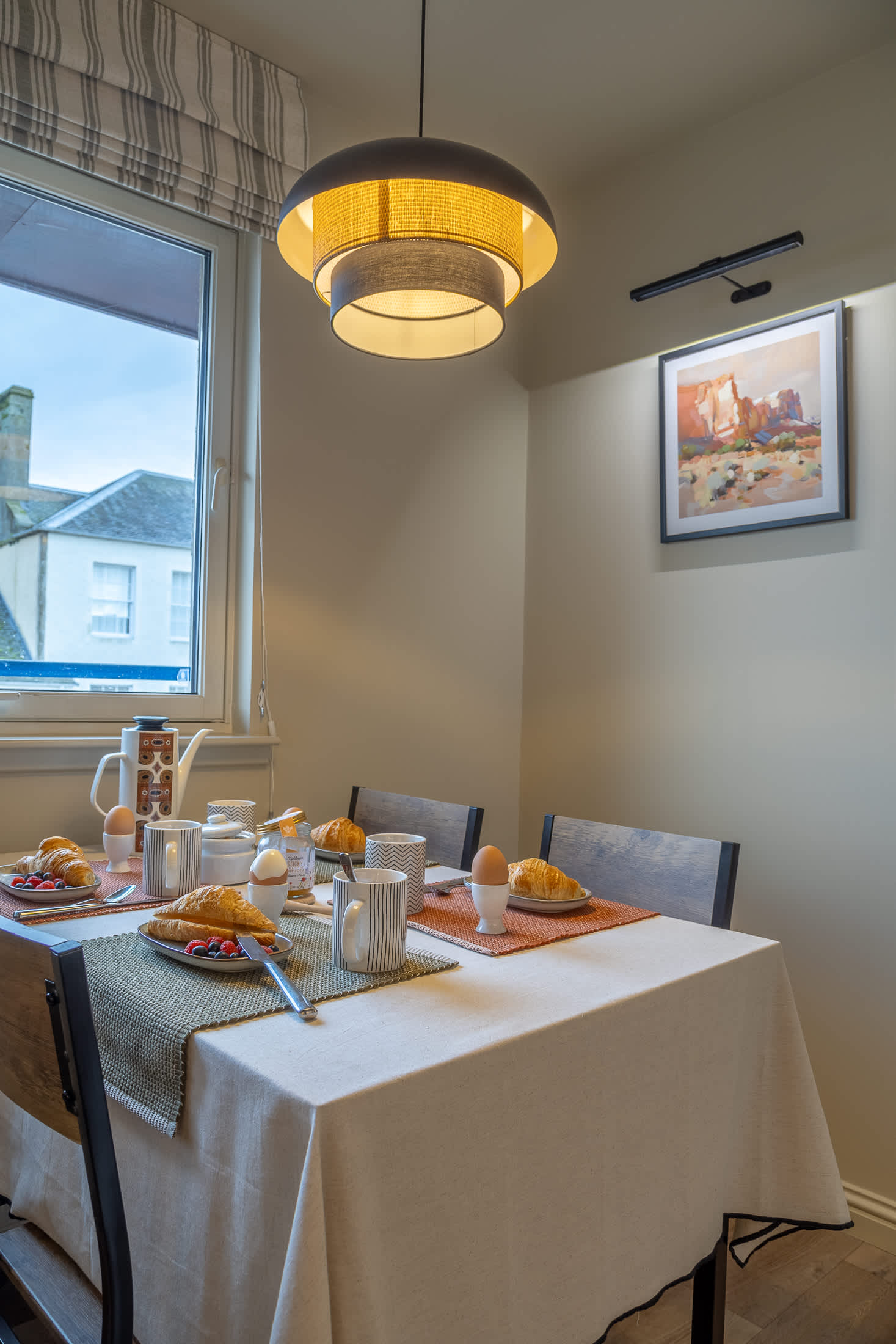 View Stylish 2-BR Apt | Parking & Wi-Fi | Sleeps 4 in 5 Riverside Gardens IV3 5TB Stylish 2-BR Apt | Parking & Wi-Fi | Sleeps 4 in 5 Riverside Gardens IV3 5TB - Property image 22 - VivreStays