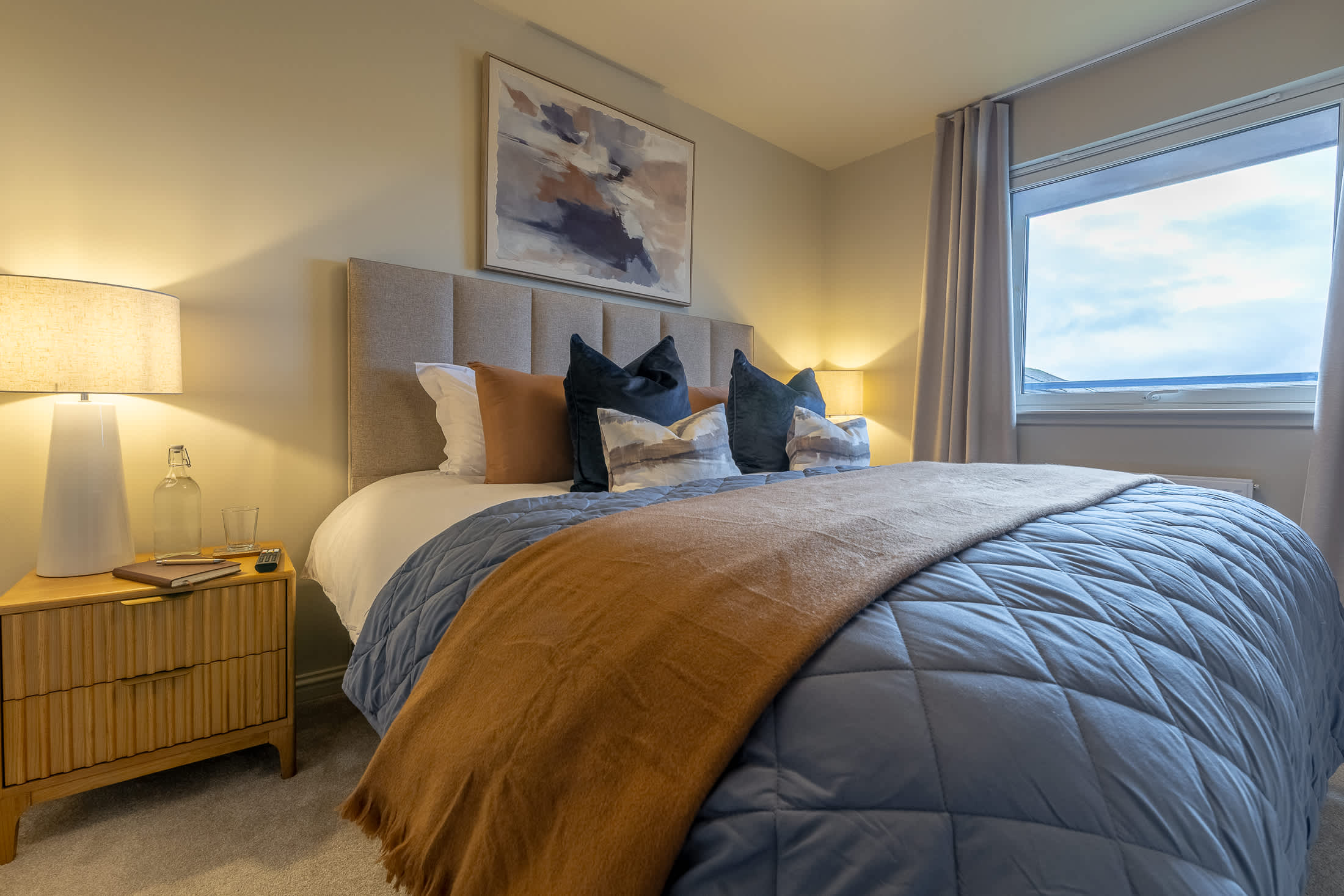 View Stylish 2-BR Apt | Parking & Wi-Fi | Sleeps 4 in 5 Riverside Gardens IV3 5TB Stylish 2-BR Apt | Parking & Wi-Fi | Sleeps 4 in 5 Riverside Gardens IV3 5TB - Property image 17 - VivreStays